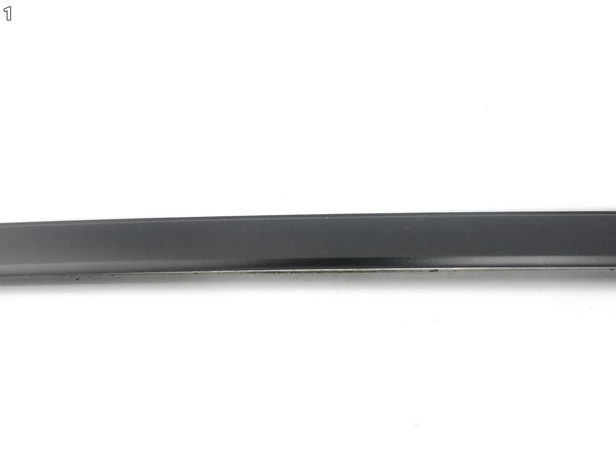 TOYOTA LAND CRUISER J250 ZX 1958 24- LISTWA USZCZELKA SZYBY CZOŁOWEJ PRAWA TOYOTA LAND CRUISER J250 ZX 1958 24- LISTWA USZCZELKA SZYBY CZOŁOWEJ PRAWA - obrazek 2