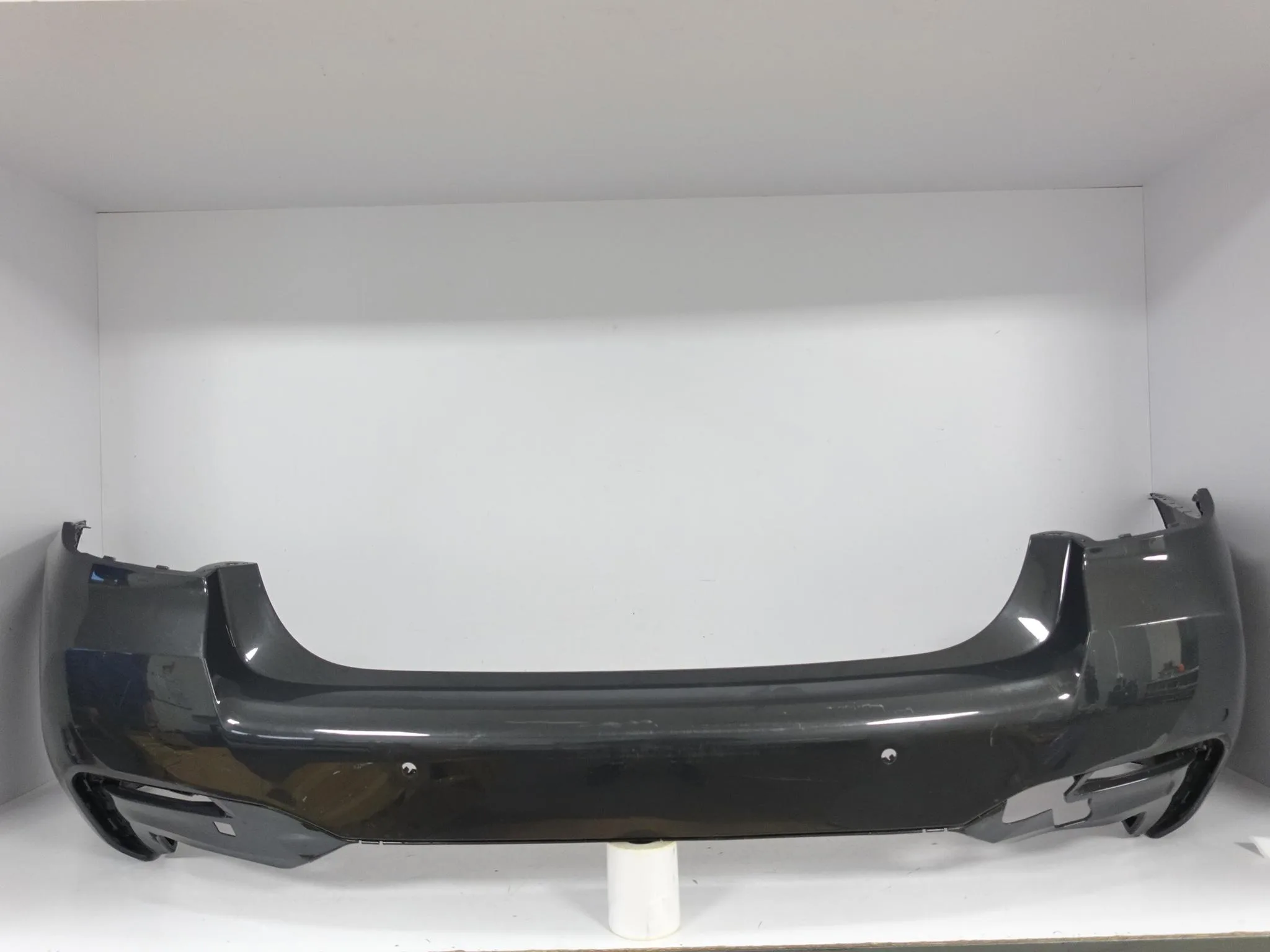 BMW 5 G30 SEDAN M5 F90 LIFT LCI M-PAKIET 20-23 ZDERZAK BUMPER TYŁ (6xPDC) ab4ab27e7a198de4a5935e6b18abb0a1