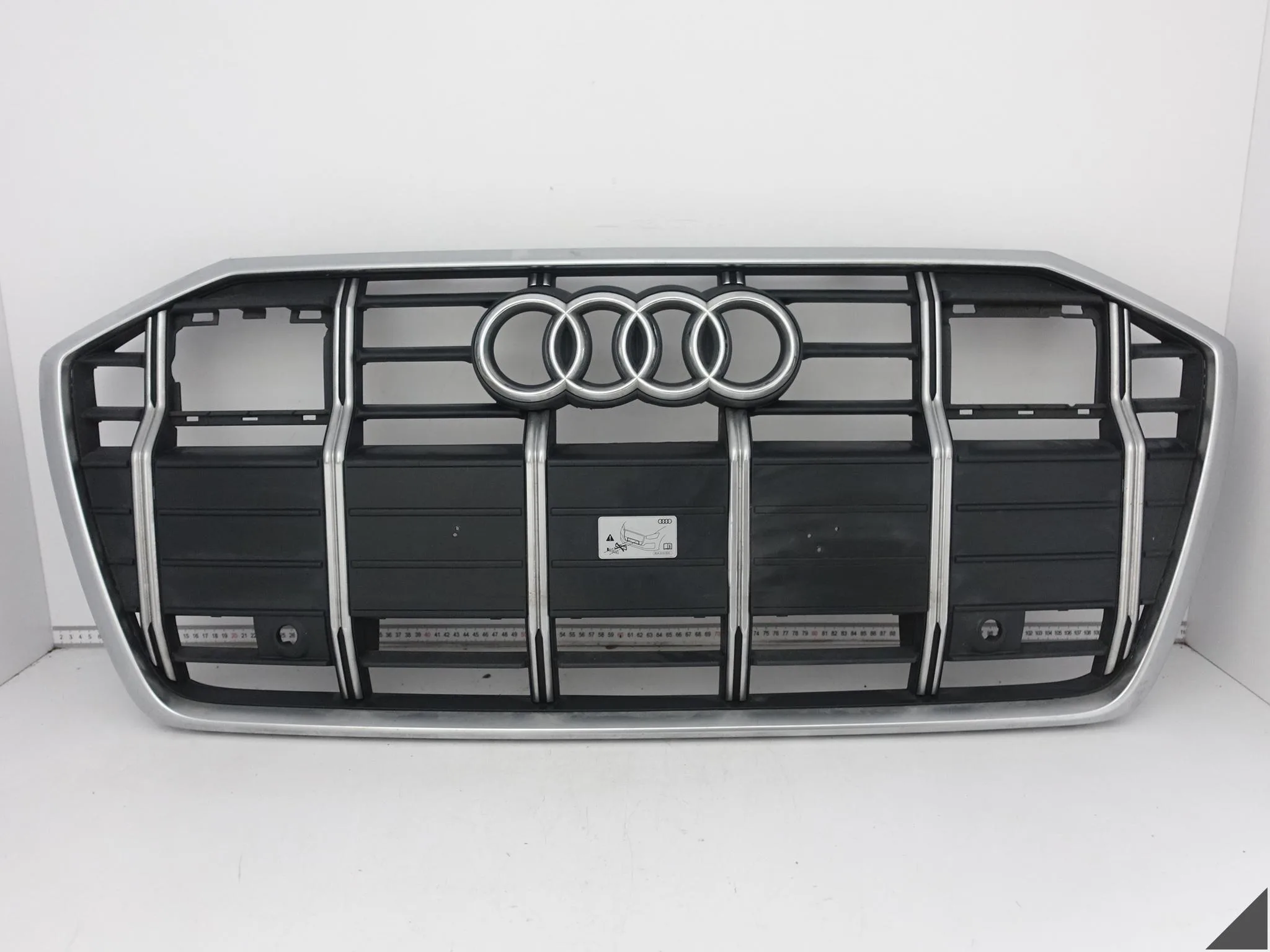AUDI A6 ALLROAD C8 4K0 18- ZDERZAK GRILL ATRAPA PRZÓD MX3 SATYNA (NA RADAR) d594df396cb2c7c6239be24b0399ec2f