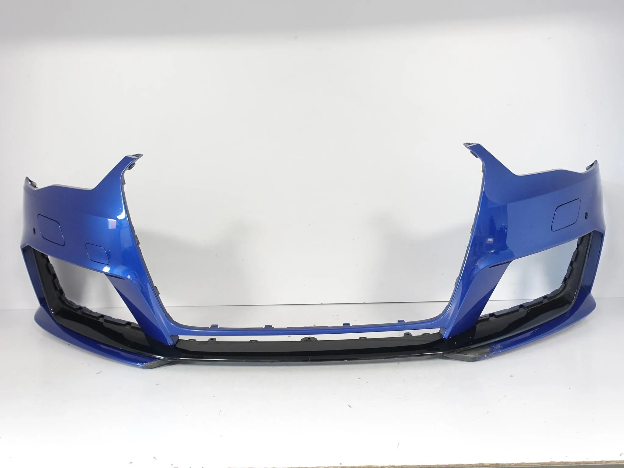 AUDI RS3 8V4 13-16 SPORTBACK ZDERZAK BUMPER SPOILER PRZÓD (SPRYSKI/PDC) d921682ac81290294efce58a6d437f23