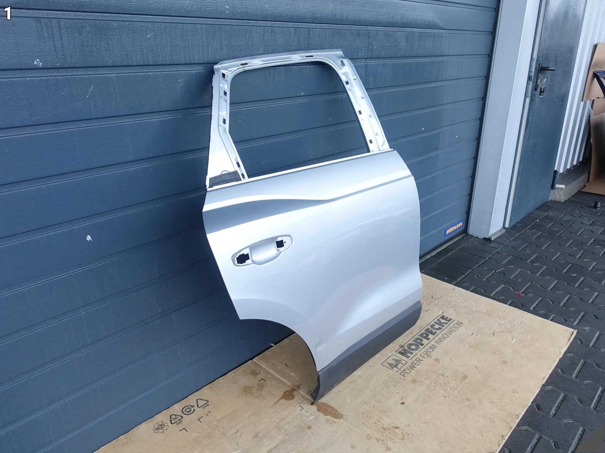 AUDI Q3 SQ3 RSQ3 II F3 83A SUV 18-25 DRZWI DOOR PRAWE TYŁ + LISTWA AUDI Q3 SQ3 RSQ3 II F3 83A SUV 18-25 DRZWI DOOR PRAWE TYŁ + LISTWA - obrazek 2