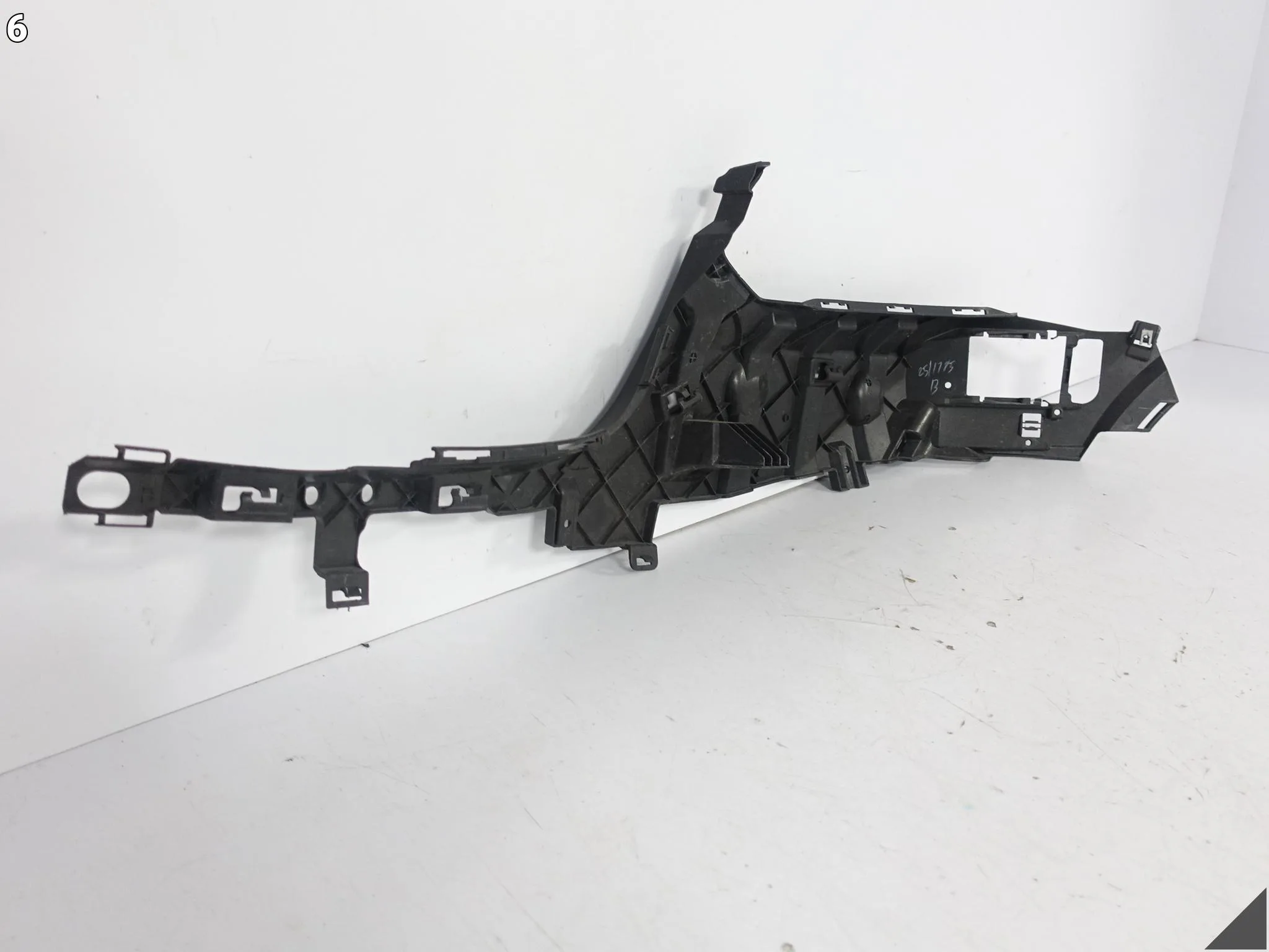 BMW X3 G01 X4 G02 LCI LIFT 21-25 ŚLIZG MOCOWANIE W ZDERZAK PRAWY PRZÓD e181f97ffea4398a44deeaa56dd5fe6a