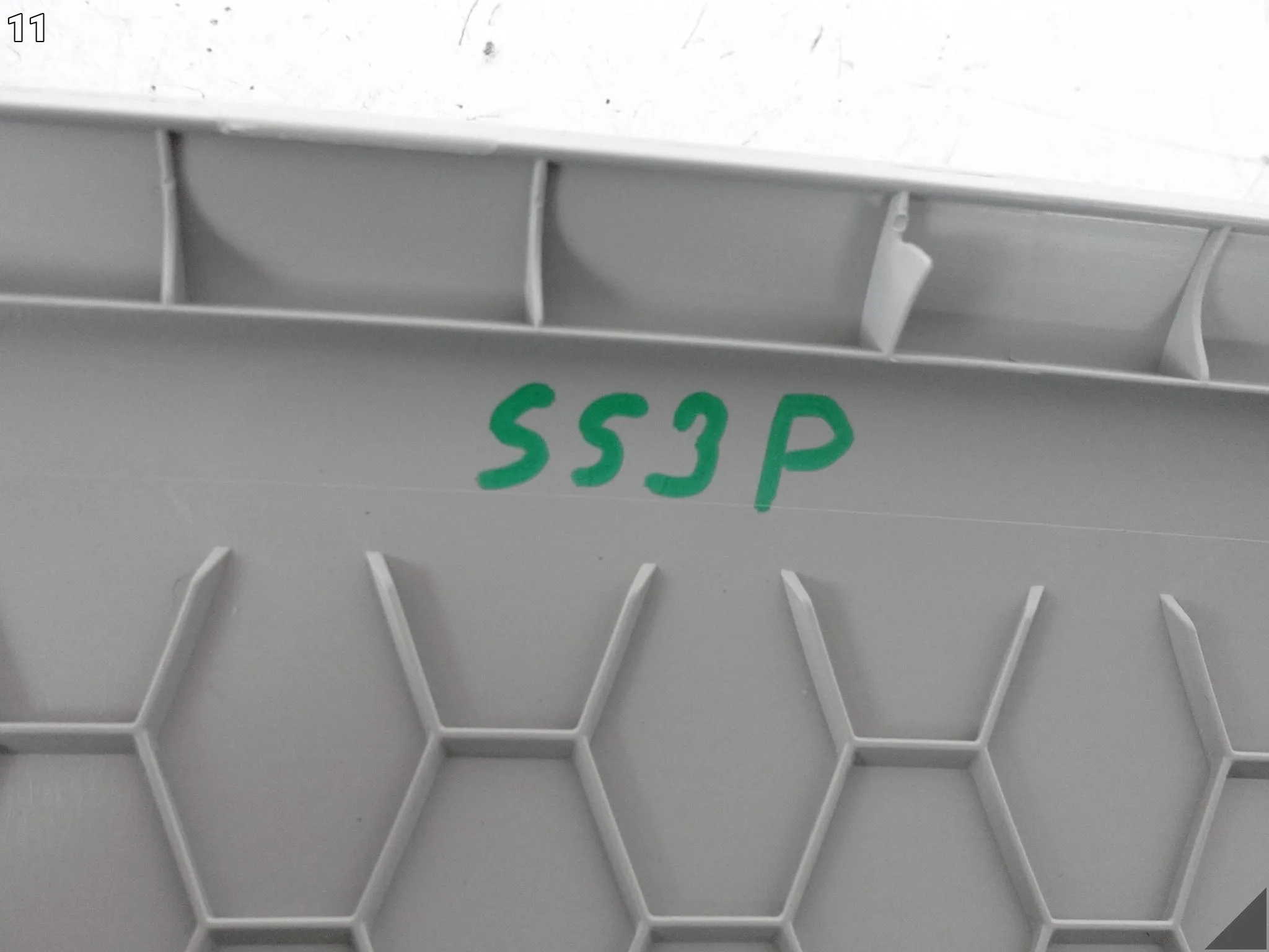 AUDI Q3 83A F3 18-25 OSŁONA POSZYCIE LISTWA SŁUPEK C PRAWY MOON SILVER EP6 295454996b4b132075eb9a0ab929afe7