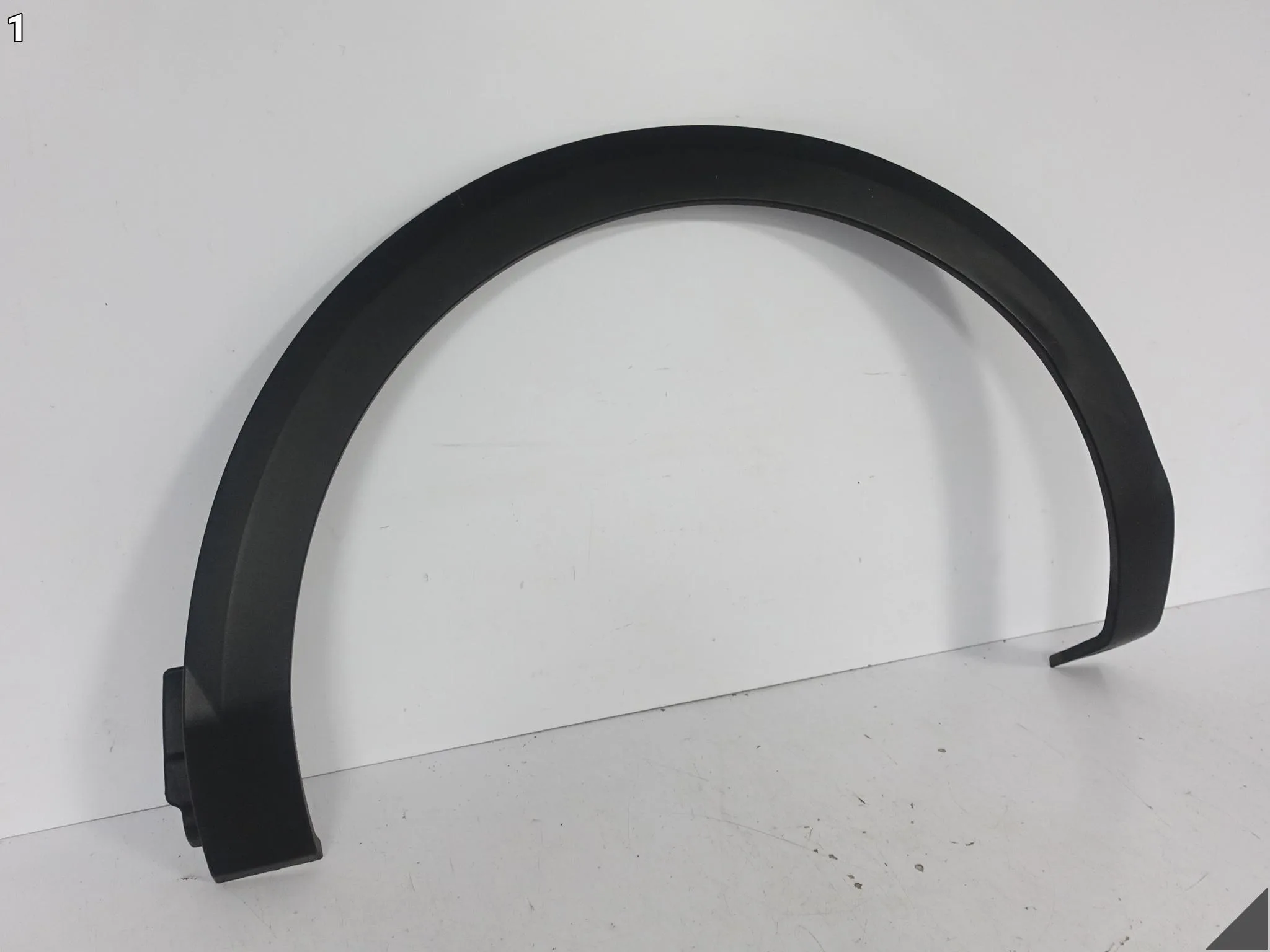 CITROEN C4 III 3 20-24 LISTWA NAKŁADKA OSŁONA BŁOTNIKA TYŁ LEWY 9831344880 CITROEN C4 III 3 20-24 LISTWA NAKŁADKA OSŁONA BŁOTNIKA TYŁ LEWY 9831344880 - obrazek 2