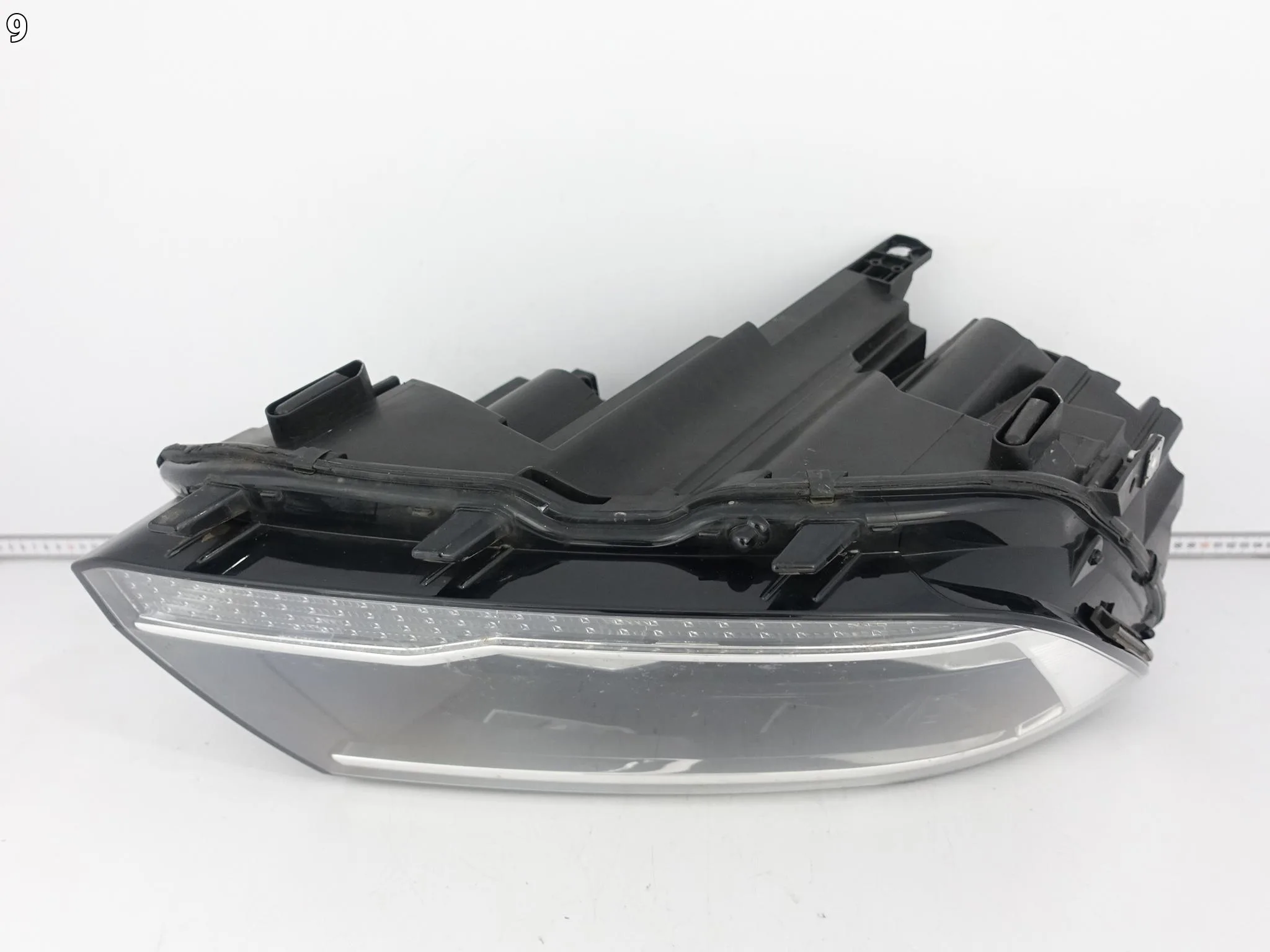 VW TIGUAN II 2 5NB 16-20 LAMPA ZWYKŁA HALOGEN H7 PRAWA EUROPA 5NB941006B 5cd4b051def1b082dcec69ada406a098