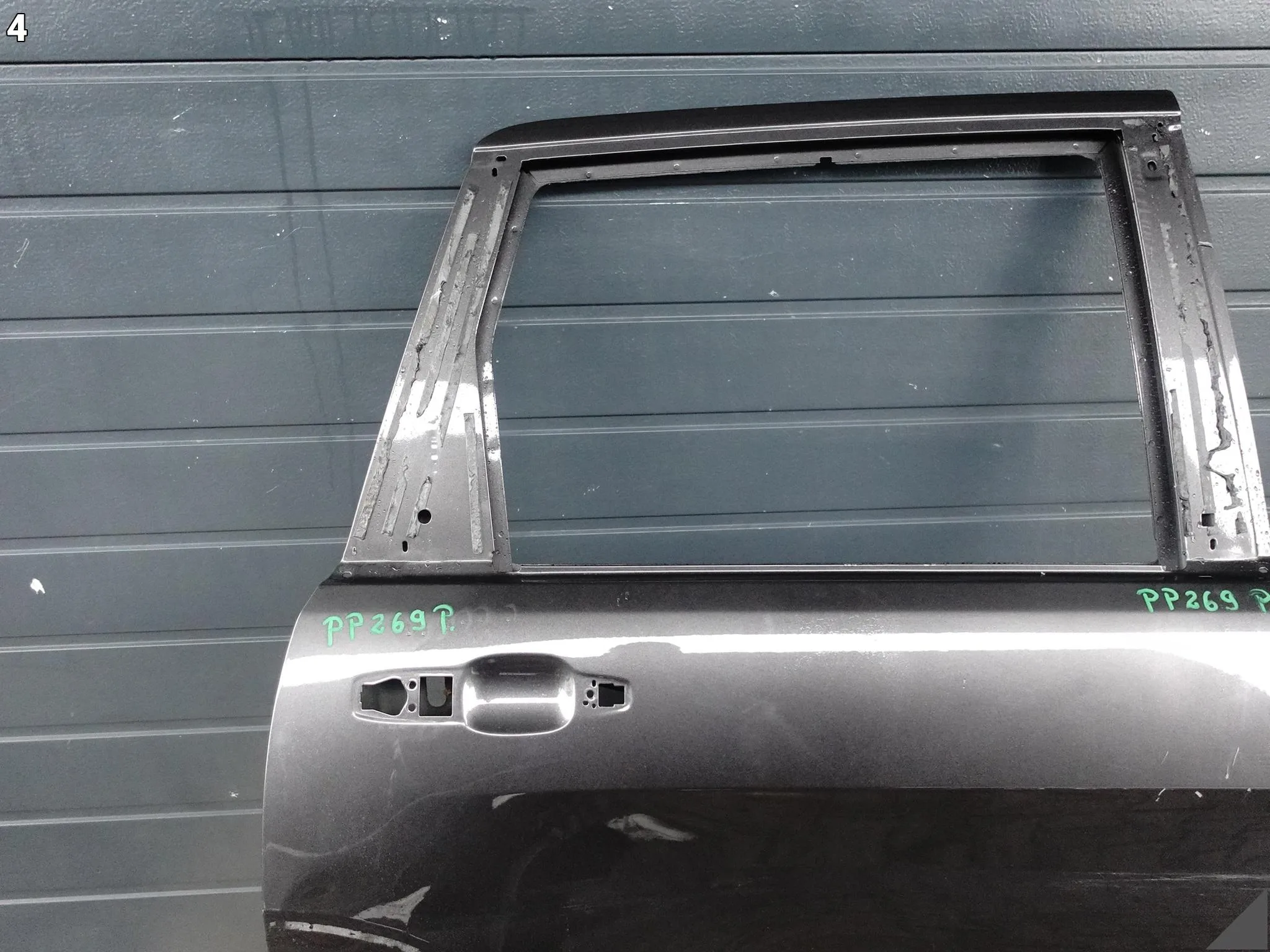 JEEP GRAND CHEROKEE SRT SUMMIT WK2 10-21 LIFT DRZWI DOOR PRAWE TYŁ JEEP GRAND CHEROKEE SRT SUMMIT WK2 10-21 LIFT DRZWI DOOR PRAWE TYŁ