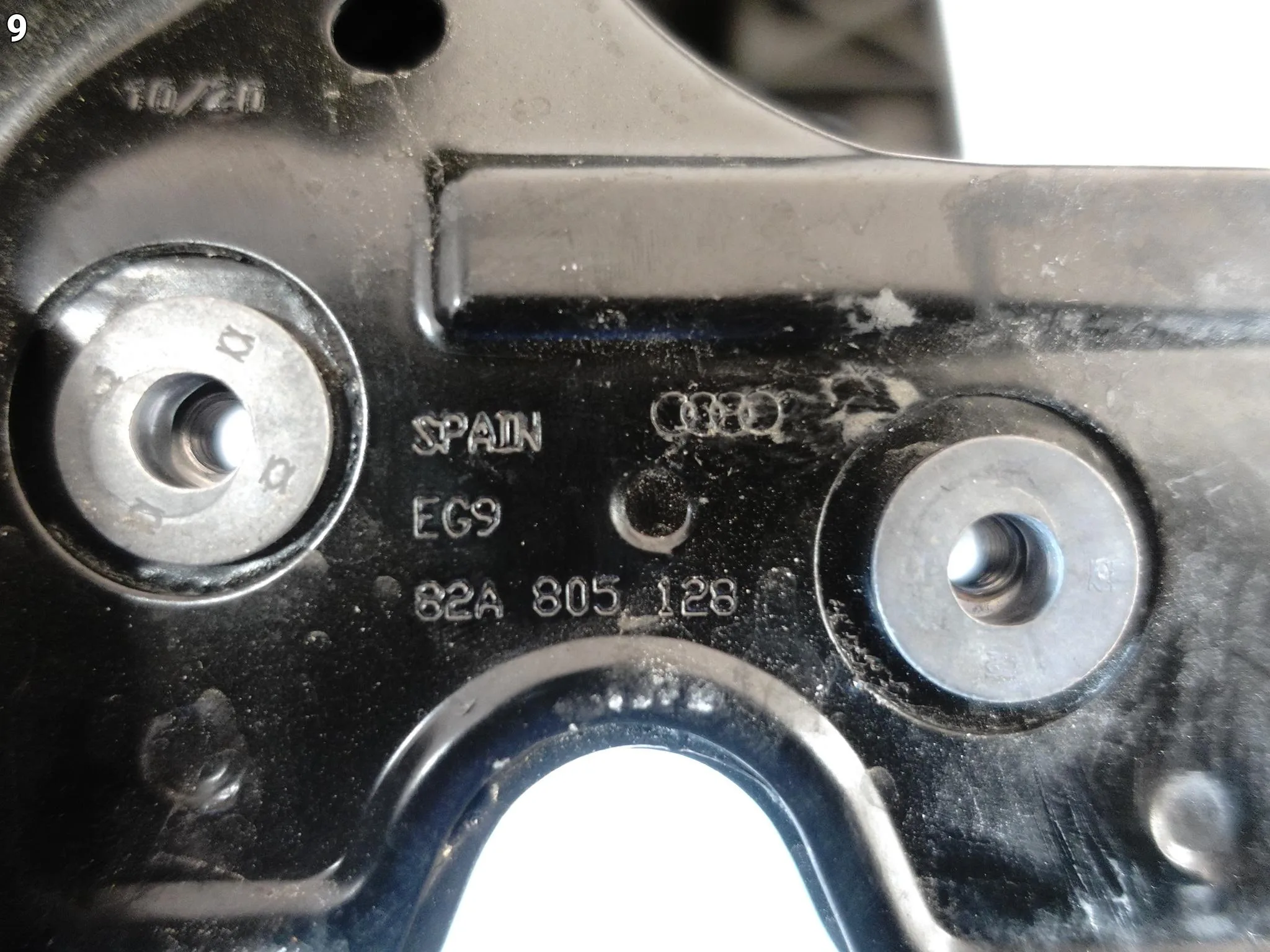 AUDI A1 II 82A GB 18-26 PAS WZMOCNIENIE WSPORNIK PRZÓD 94ecac0064f3f32fd0c6bb4c0adb7edb
