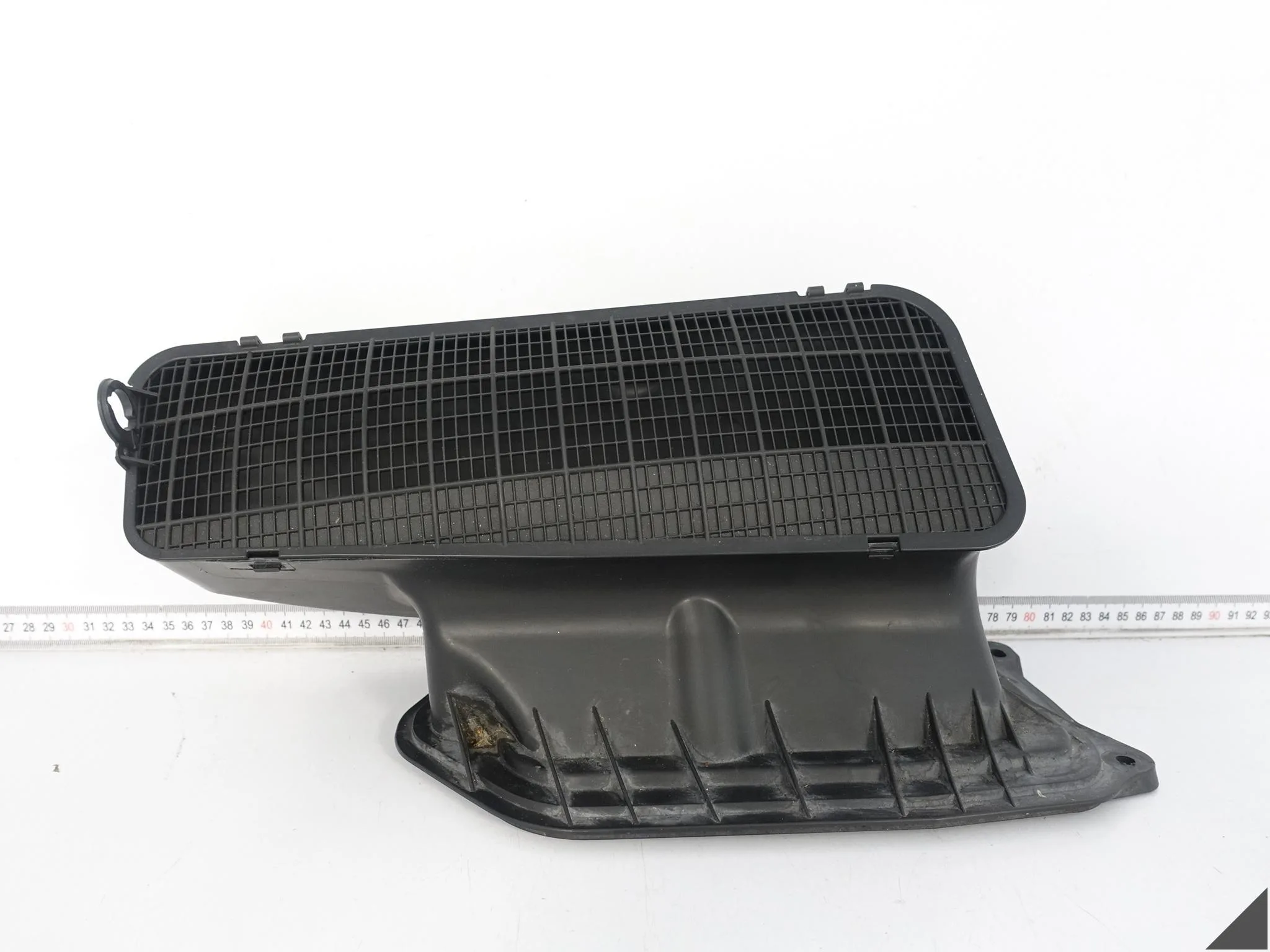 AUDI A7 S7 RS7 4G8 A6 S6 RS6 4G0 C7 10-18 WLOT DOLOT KANAŁ POWIETRZA AUDI A7 S7 RS7 4G8 A6 S6 RS6 4G0 C7 10-18 WLOT DOLOT KANAŁ POWIETRZA