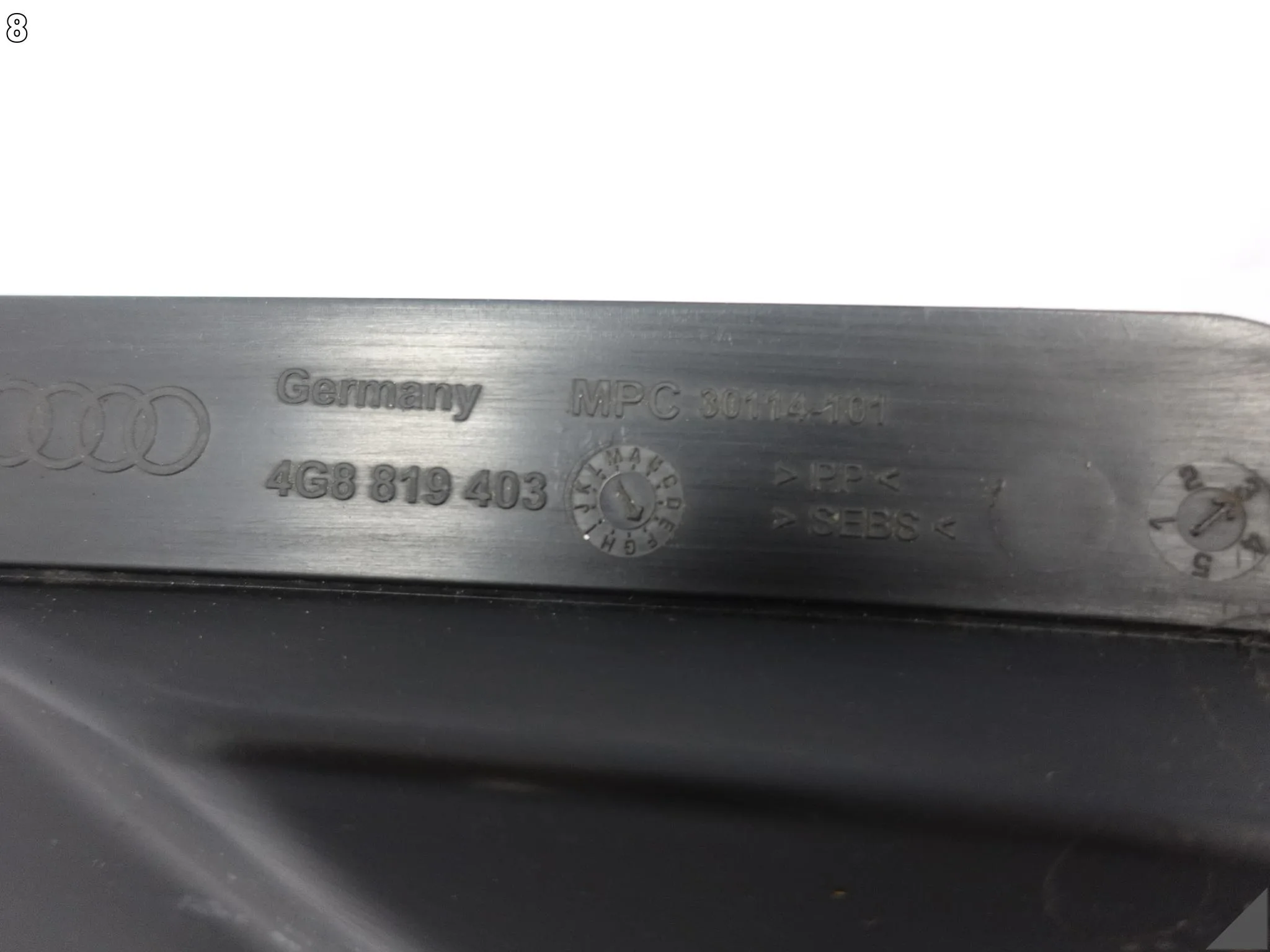 AUDI A7 S7 RS7 4G8 C7 10-18 LISTWA PODSZYBIE OSŁONA OBUDOWA 4G8819403F 5456eba4d7303c4d8fd8e69fdd1626ef