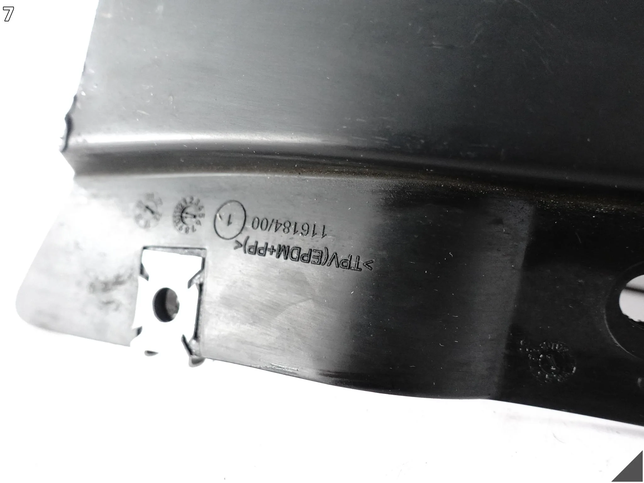 AUDI Q3 83A F3 18-25 CHLAPACZ OSŁONA PRZECIWBŁOTNA TYŁ PRAWA 83A853834 24KM 0c6a0a8e2bc8bc18fd5ef67e1706ce33