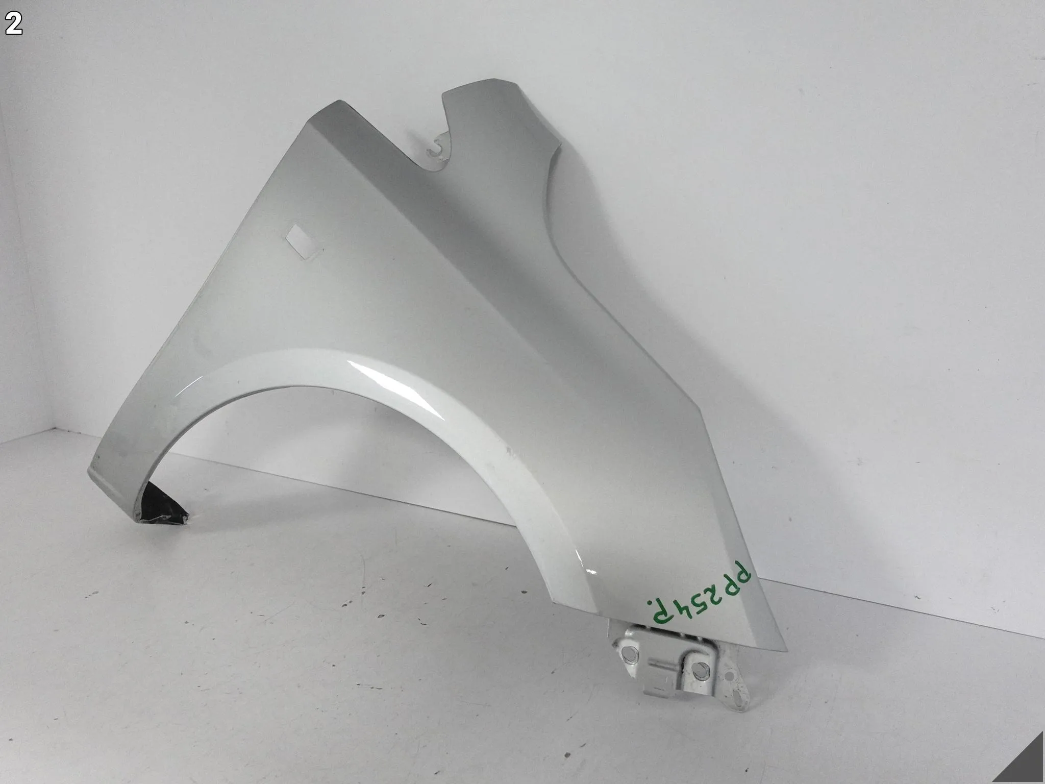 OPEL CORSA E V (5 GENERACJA) 14-19 BŁOTNIK FENDER PRAWY PRZÓD B.ŁADNY OPEL CORSA E V (5 GENERACJA) 14-19 BŁOTNIK FENDER PRAWY PRZÓD B.ŁADNY