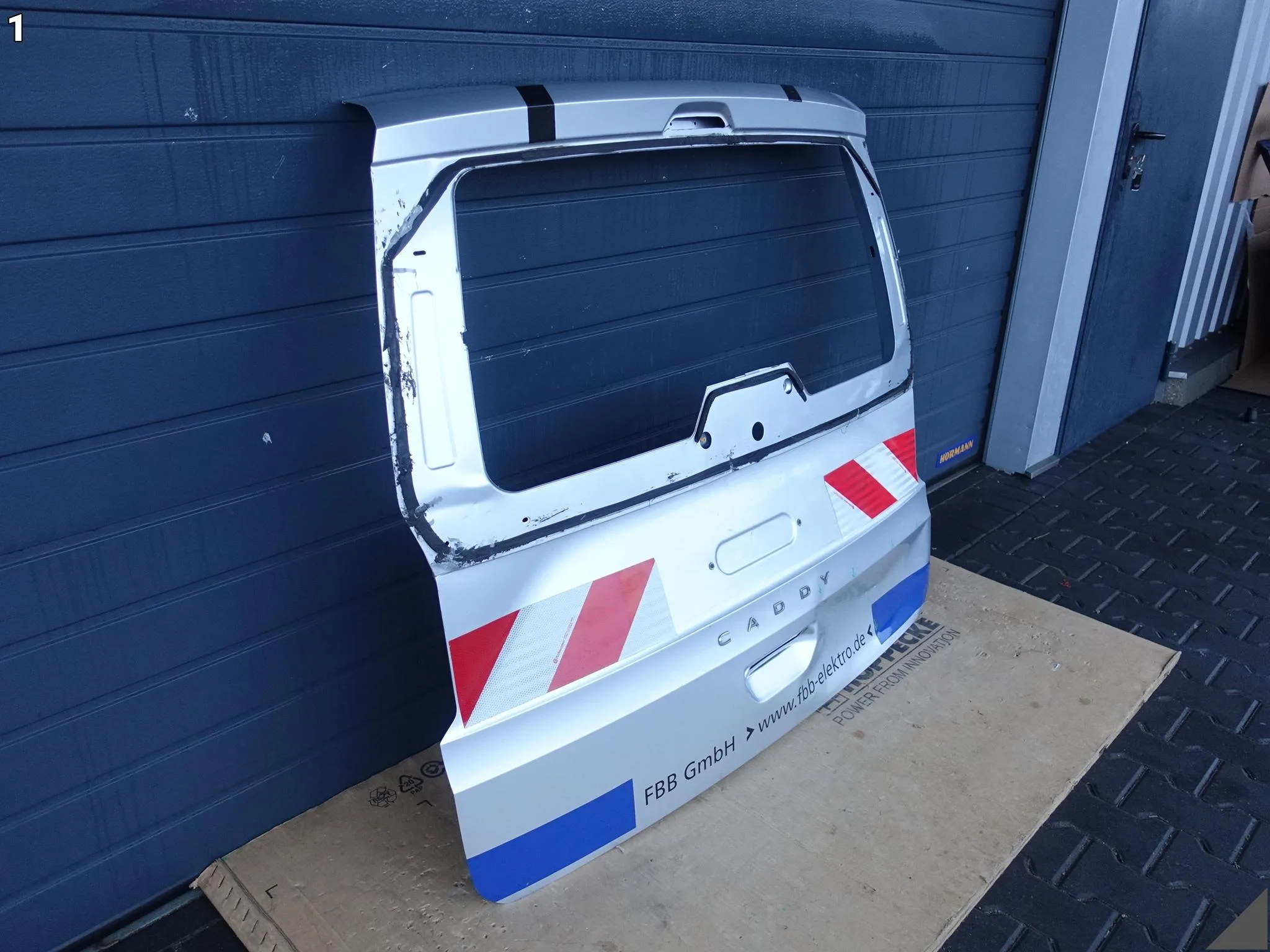 VW CADDY IV (4 GENERACJA) 2K7 20- DRZWI KLAPA POKRYWA BAGAŻNIKA TYŁ VW CADDY IV (4 GENERACJA) 2K7 20- DRZWI KLAPA POKRYWA BAGAŻNIKA TYŁ - obrazek 2