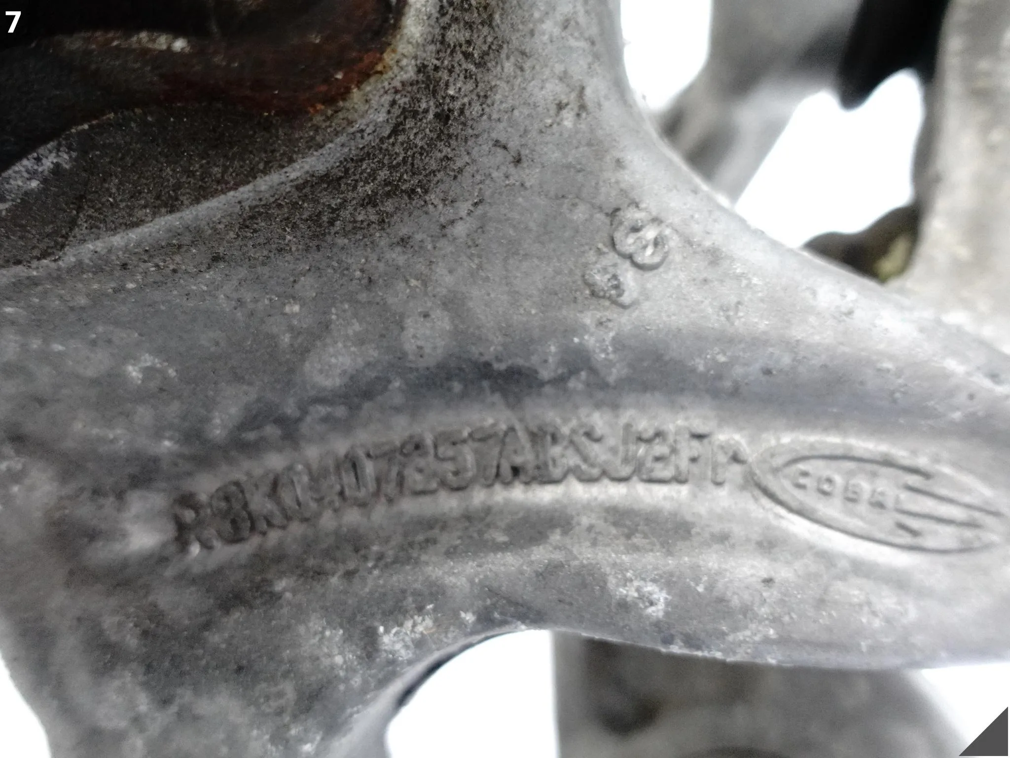 AUDI A7 S7 4G8 A6 S6 4G0 C7 14-18 LIFT PÓŁOŚ ZWROTNICA WAHACZ LEWA PRZÓD AUDI A7 S7 4G8 A6 S6 4G0 C7 14-18 LIFT PÓŁOŚ ZWROTNICA WAHACZ LEWA PRZÓD - obrazek 8
