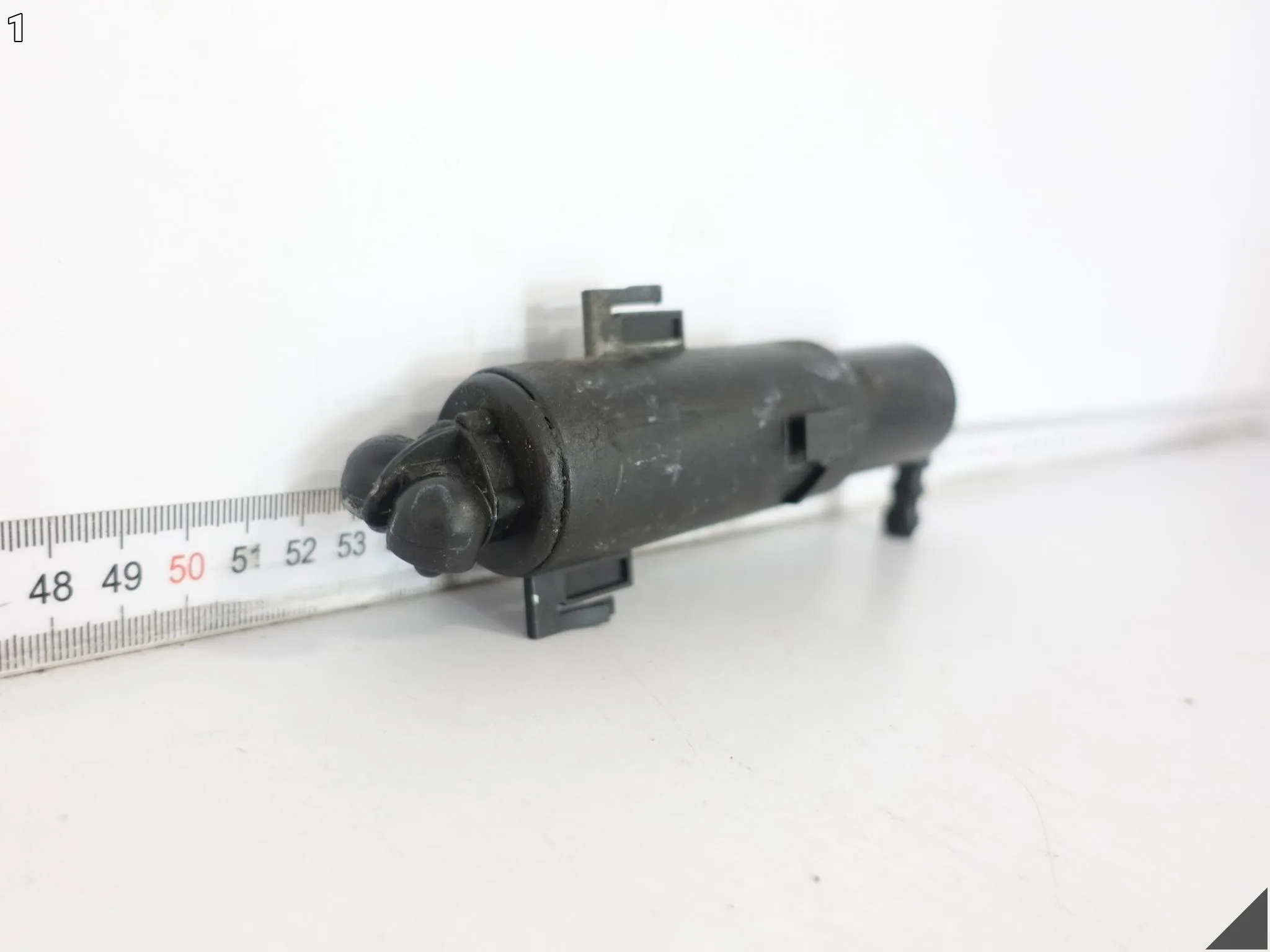 AUDI A4 B8 8K0 08-12 POMPKA DYSZA SPRYSKIWACZ LAMPY PRZEDNIEJ LEWEJ AUDI A4 B8 8K0 08-12 POMPKA DYSZA SPRYSKIWACZ LAMPY PRZEDNIEJ LEWEJ - obrazek 2
