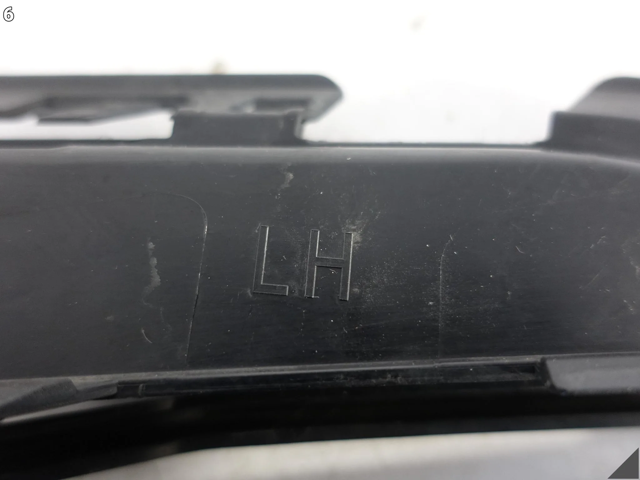 BMW 8 VIII G14 G15 M-PAKIET MSP LCI LIFT 22-26 KRATKA W ZDERZAK PRZÓD LEWY 875e31fcd7cf85bbe91f432df7313d39
