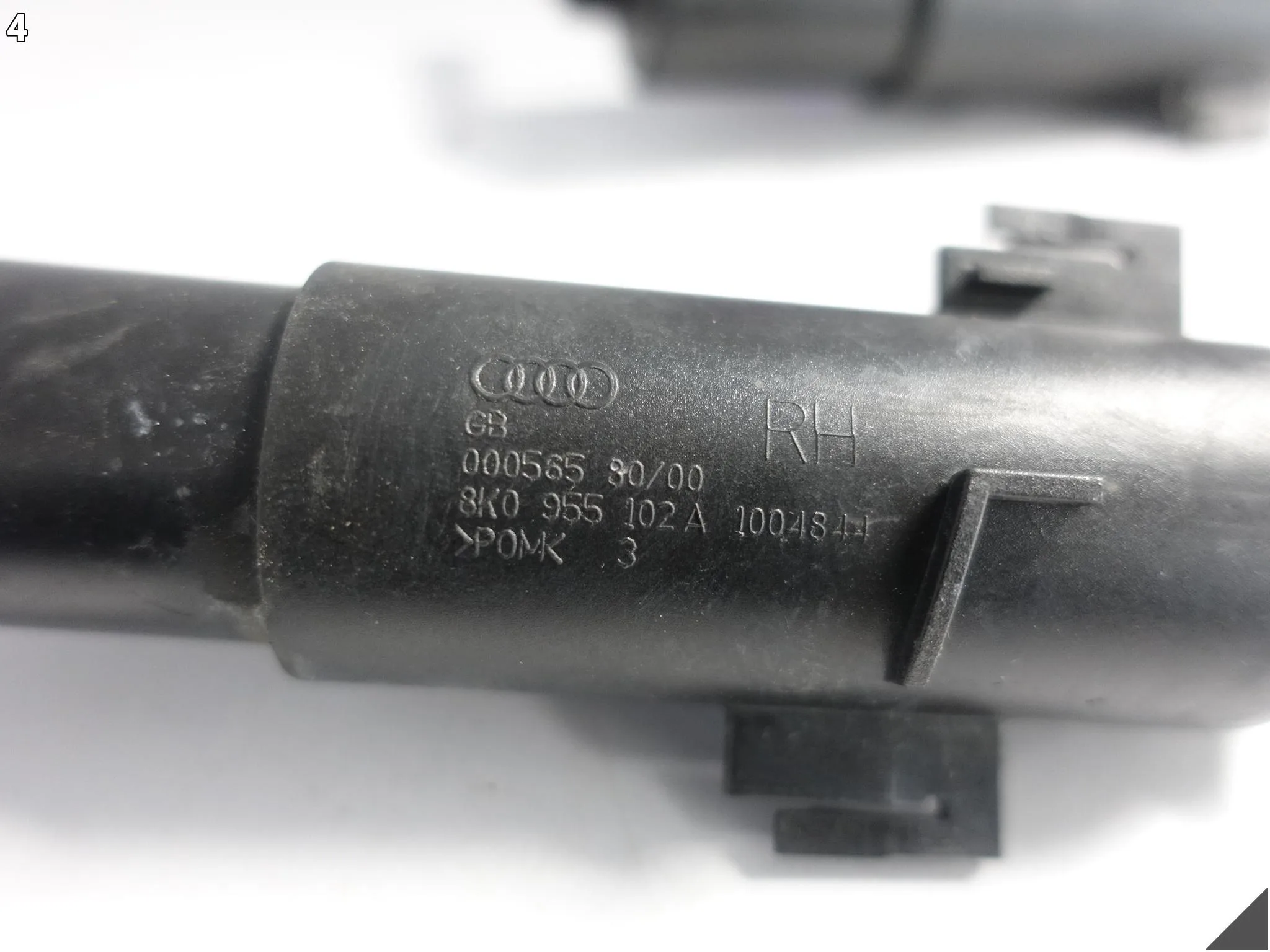 AUDI A4 B8 8K0 08-12 POMPKA DYSZA SPRYSKIWACZ LAMPY PRZEDNIEJ PRAWEJ AUDI A4 B8 8K0 08-12 POMPKA DYSZA SPRYSKIWACZ LAMPY PRZEDNIEJ PRAWEJ - obrazek 5