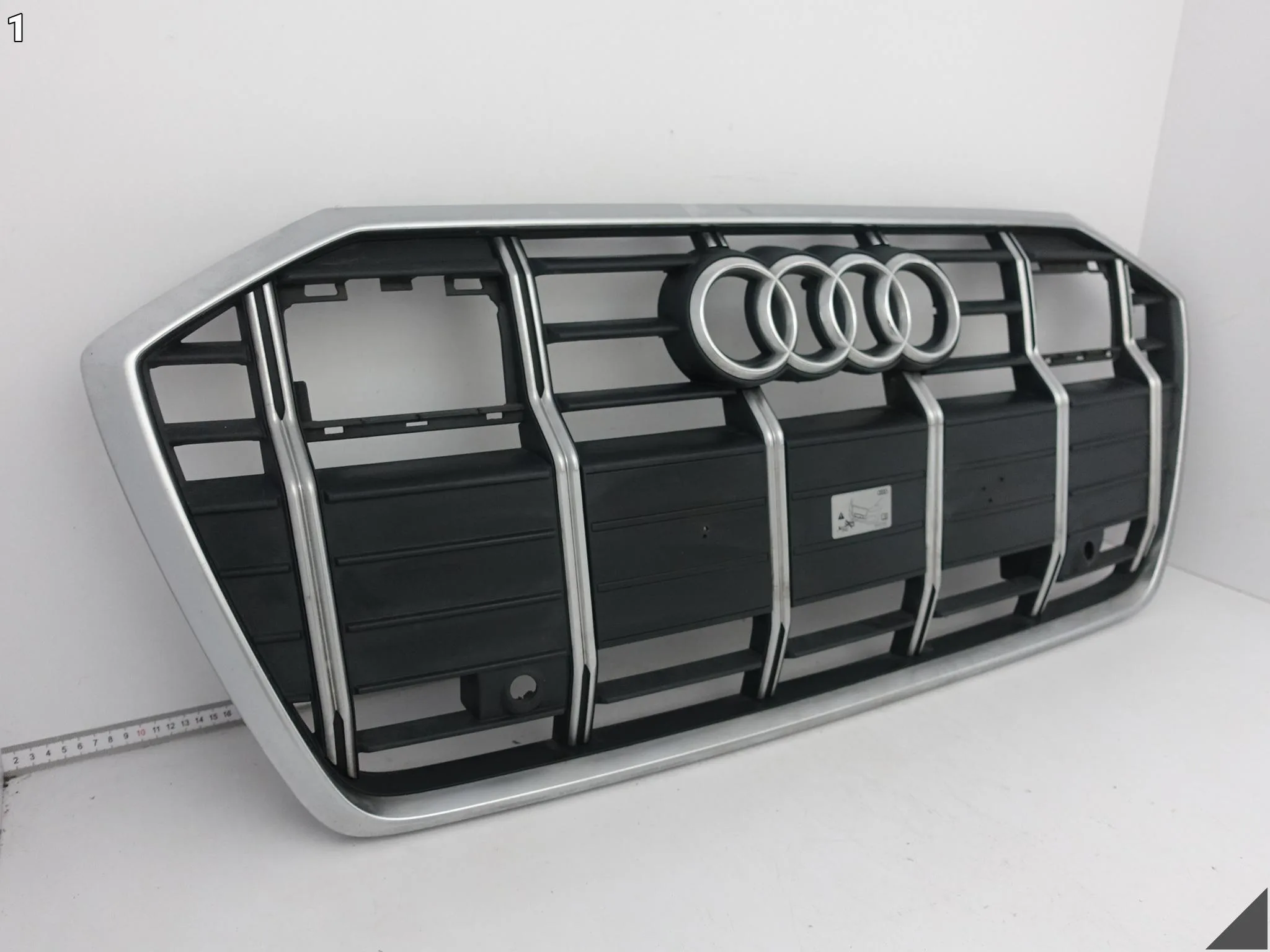 AUDI A6 ALLROAD C8 4K0 18- ZDERZAK GRILL ATRAPA PRZÓD MX3 SATYNA (NA RADAR) ab8a7cb10240296048f2dc4fa17fc958