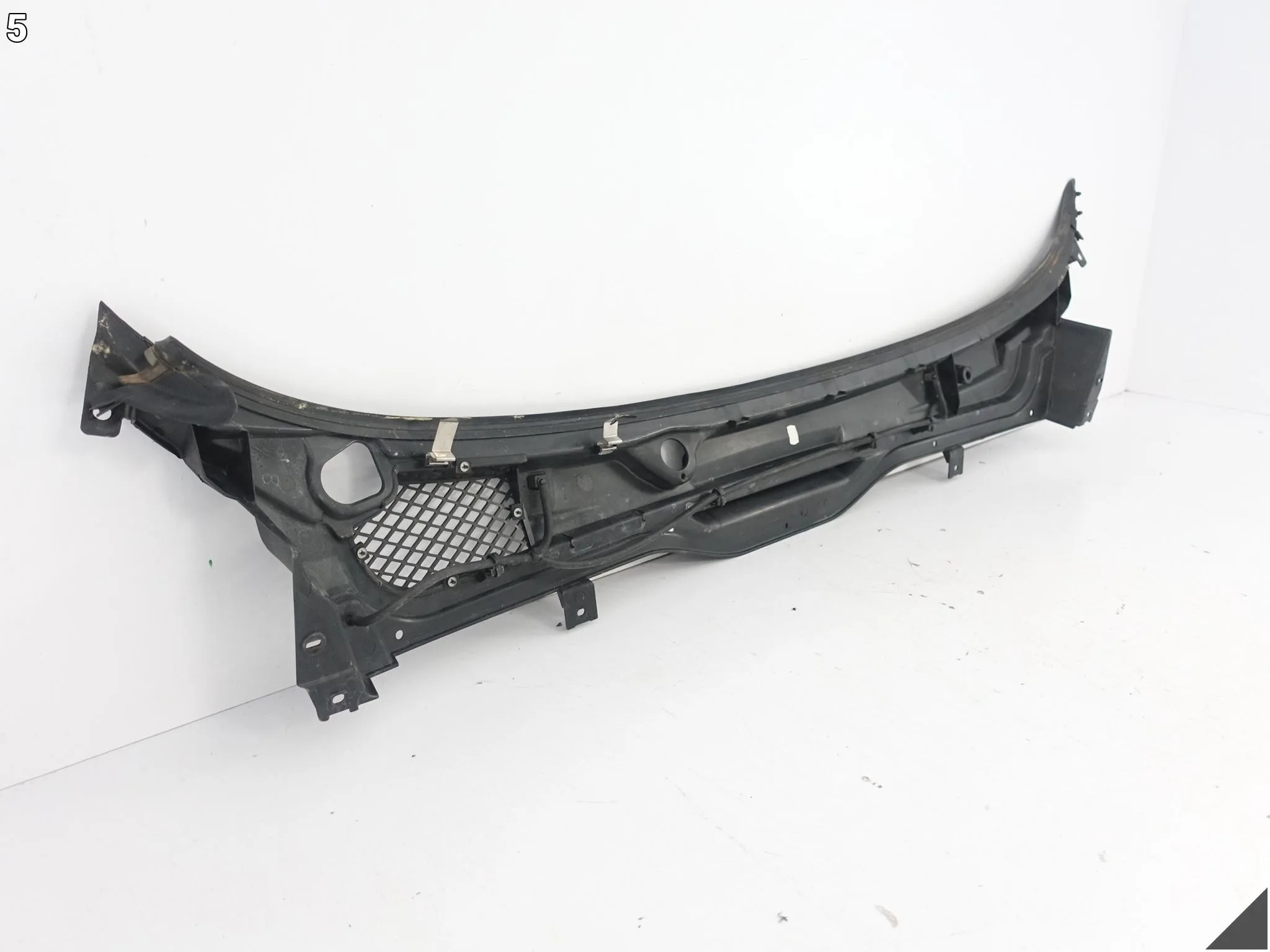 MASERATI GRANCABRIO GRANTURISMO SPORT 07-19 LISTWA PODSZYBIE MASKOWNICA 3f1570b2c555800a36eb023ec31830fc