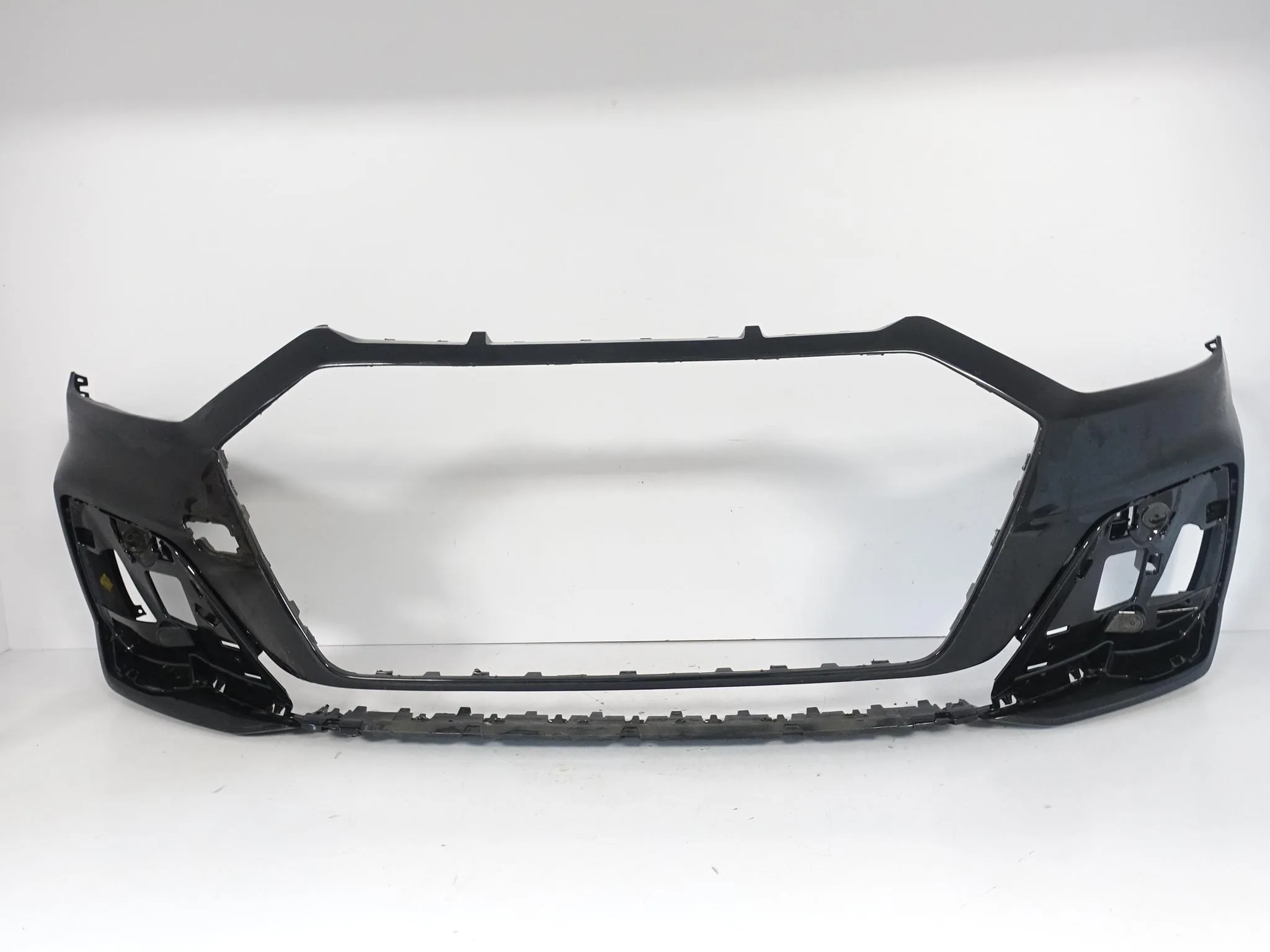 AUDI A1 II 82A GB S-LINE 18- ZDERZAK BUMPER PRZÓD B.ŁADNY 5a57b7642e717b7a0aaae88be0f57ea8