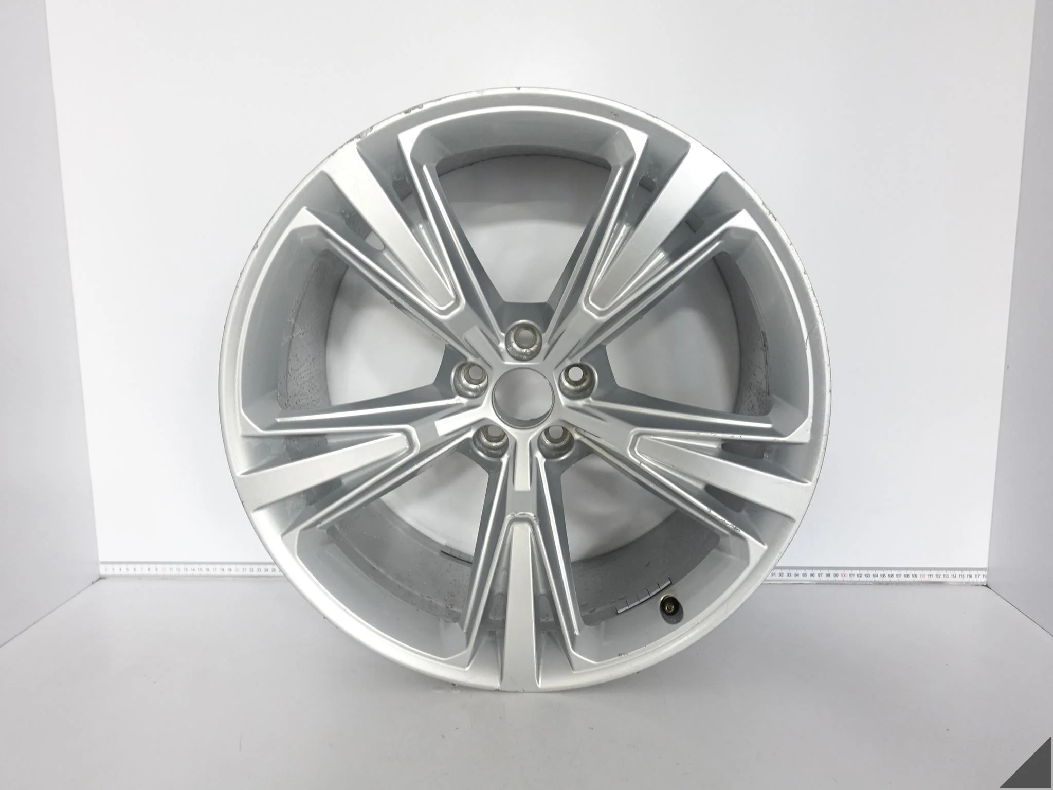 AUDI Q8 SQ8 4M8 S-LINE FELGA ALUFELGA 10Jx21 ET20 5×112 4M8601025H 54a4c69a606e9cd3f80fdf93b602a728