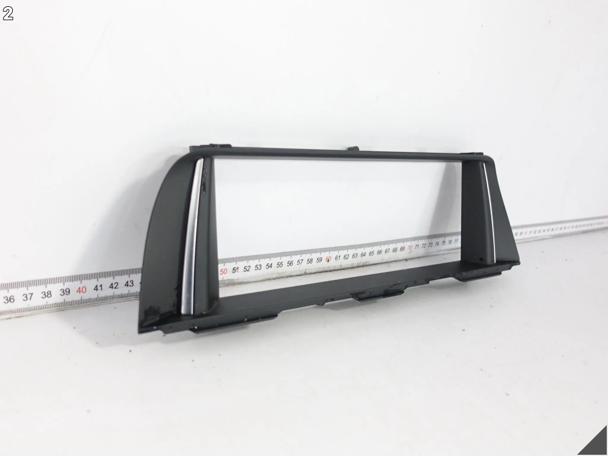 BMW 5 M5 F10 F11 LIFT LCI 13-17 RAMKA OSŁONA WYŚWIETLACZA MONITORA 10.25″ BMW 5 M5 F10 F11 LIFT LCI 13-17 RAMKA OSŁONA WYŚWIETLACZA MONITORA 10.25" - obrazek 3