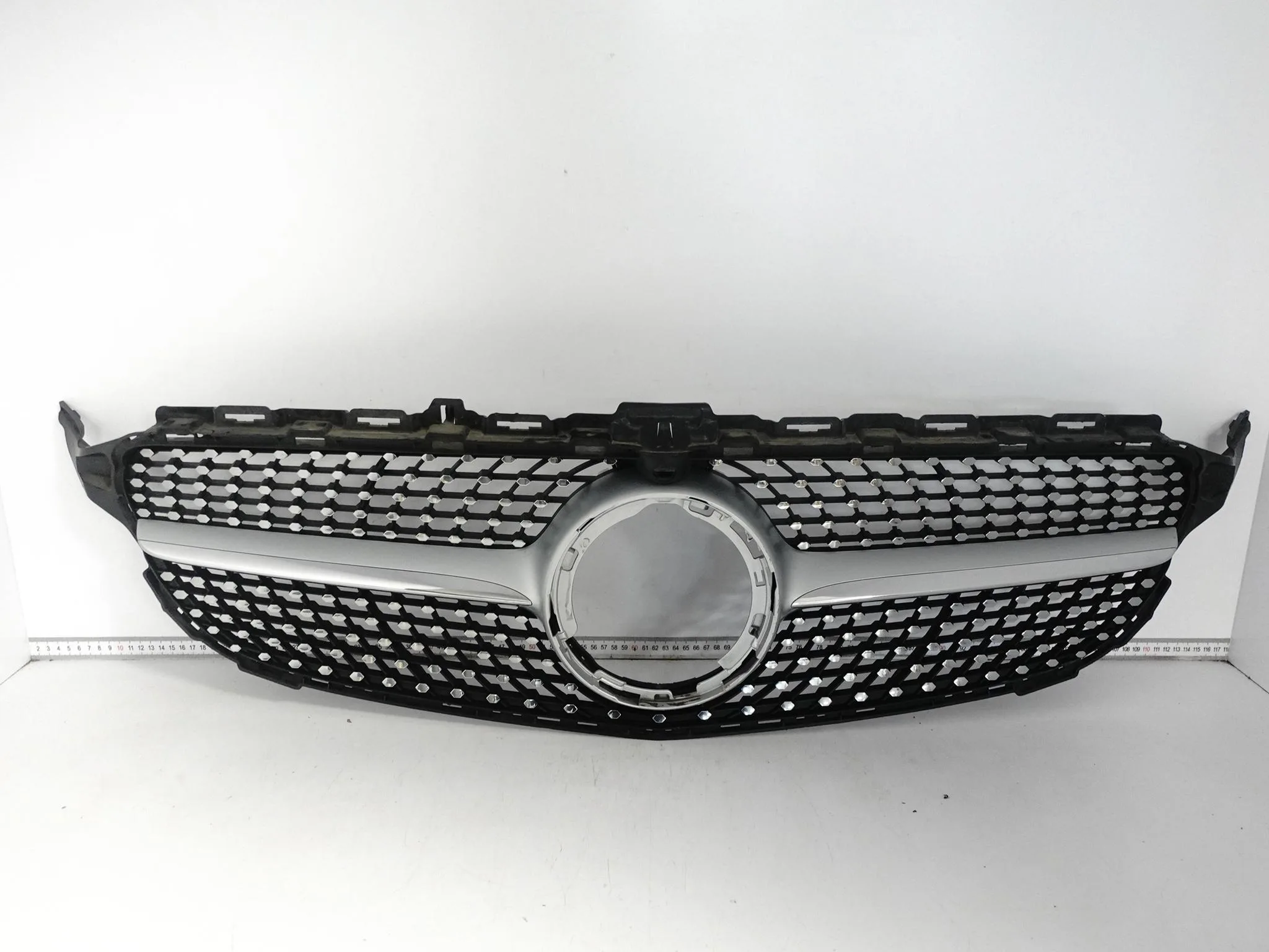 MERCEDES C-KLASA W205 S205 AMG DIAMOND 14- GRILL ATRAPA W ZDERZAK PRZÓD 9e73d42a952221ee78bf864767e4bc0b