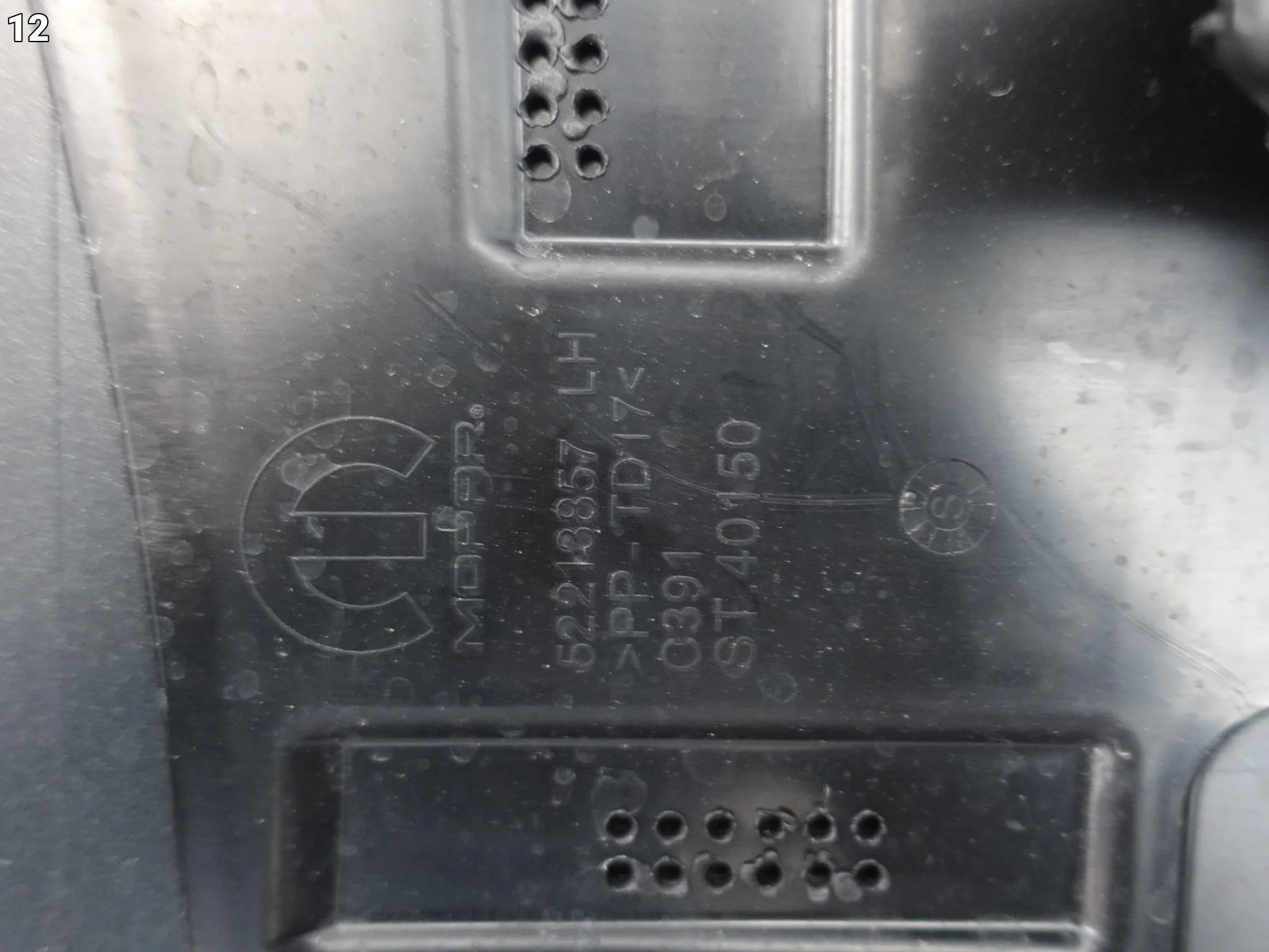 FIAT 600 600E 23- ZDERZAK BUMPER PRZÓD (PDC) 8d9b617bc9626c033972ea9eef94de97