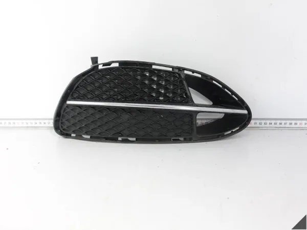 MERCEDES E-KLASA W212 LIFT AVANTGARDE 12-16 KRATKA W ZDERZAK PRZÓD PRAWA MERCEDES E-KLASA W212 LIFT AVANTGARDE 12-16 KRATKA W ZDERZAK PRZÓD PRAWA