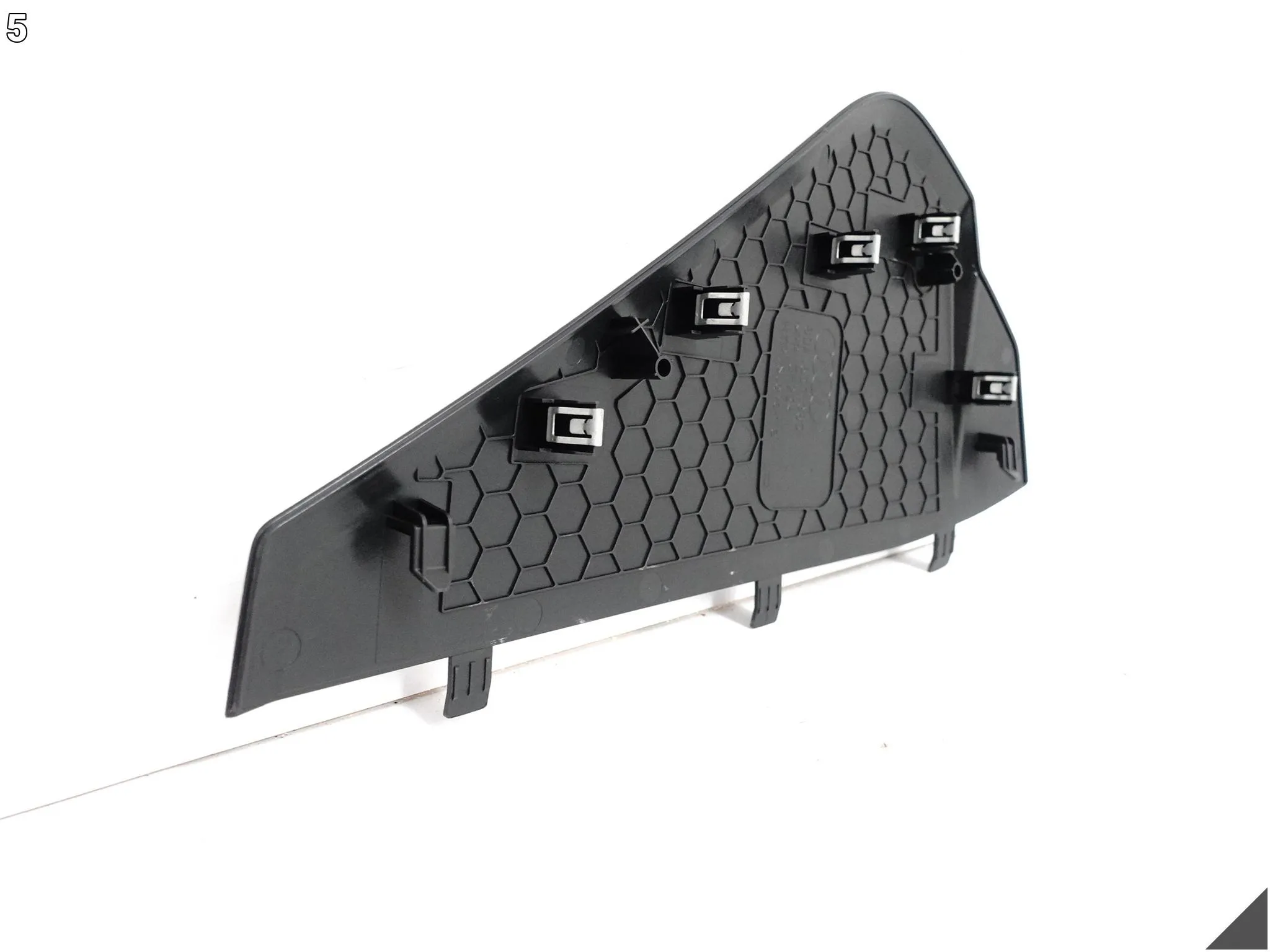 AUDI Q3 83A F3 18-25 OSŁONA ZAŚLEPKA BOCZNA DESKI KOKPITU LEWA 4PK 1e05758438f5003ddf67c0f7be09279f