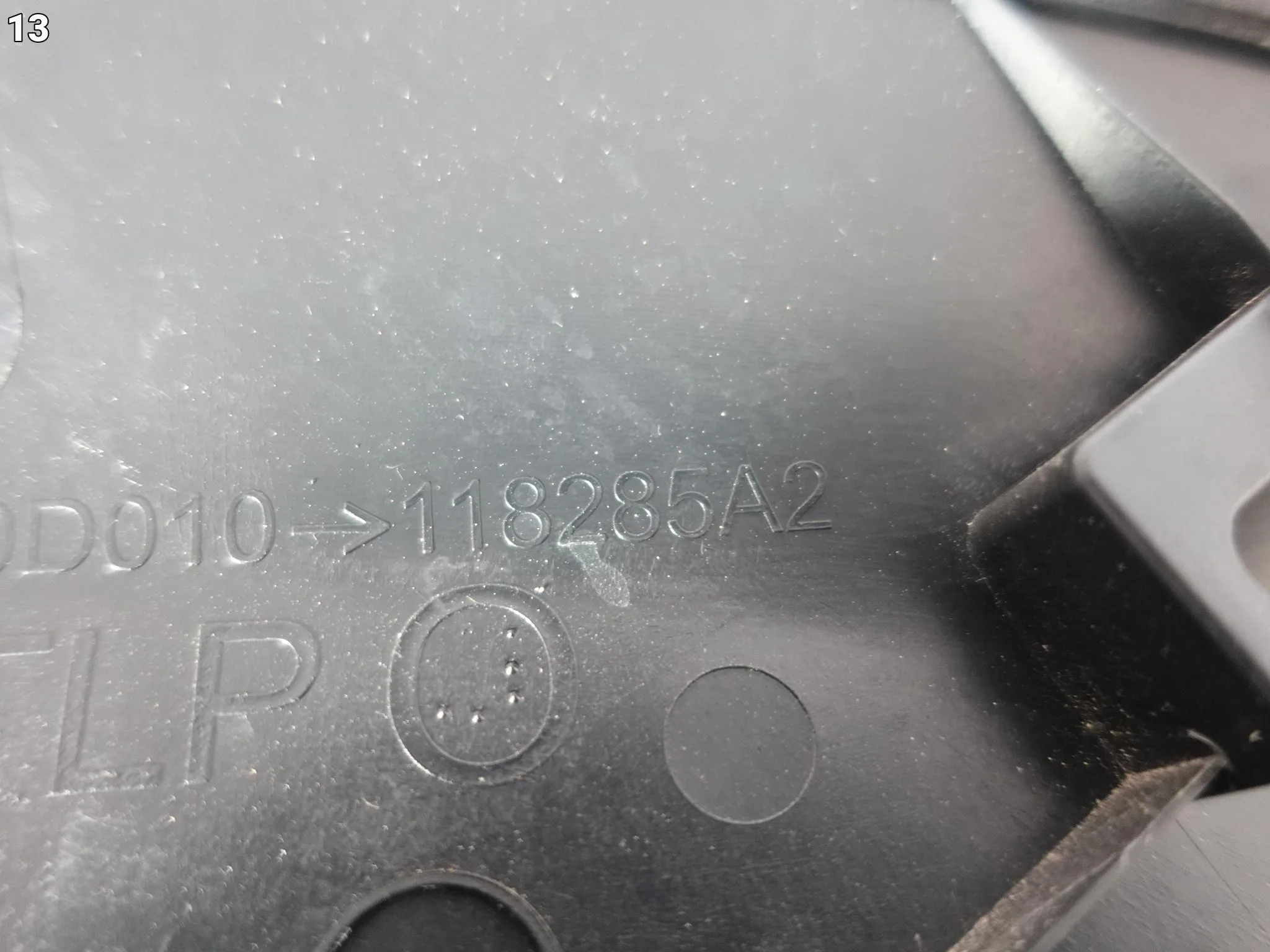 TOYOTA YARIS CROSS 20- LISTWA NAKŁADKA NA BŁOTNIK PRZÓD PRAWA ORYGINALNA TOYOTA YARIS CROSS 20- LISTWA NAKŁADKA NA BŁOTNIK PRZÓD PRAWA ORYGINALNA - obrazek 14