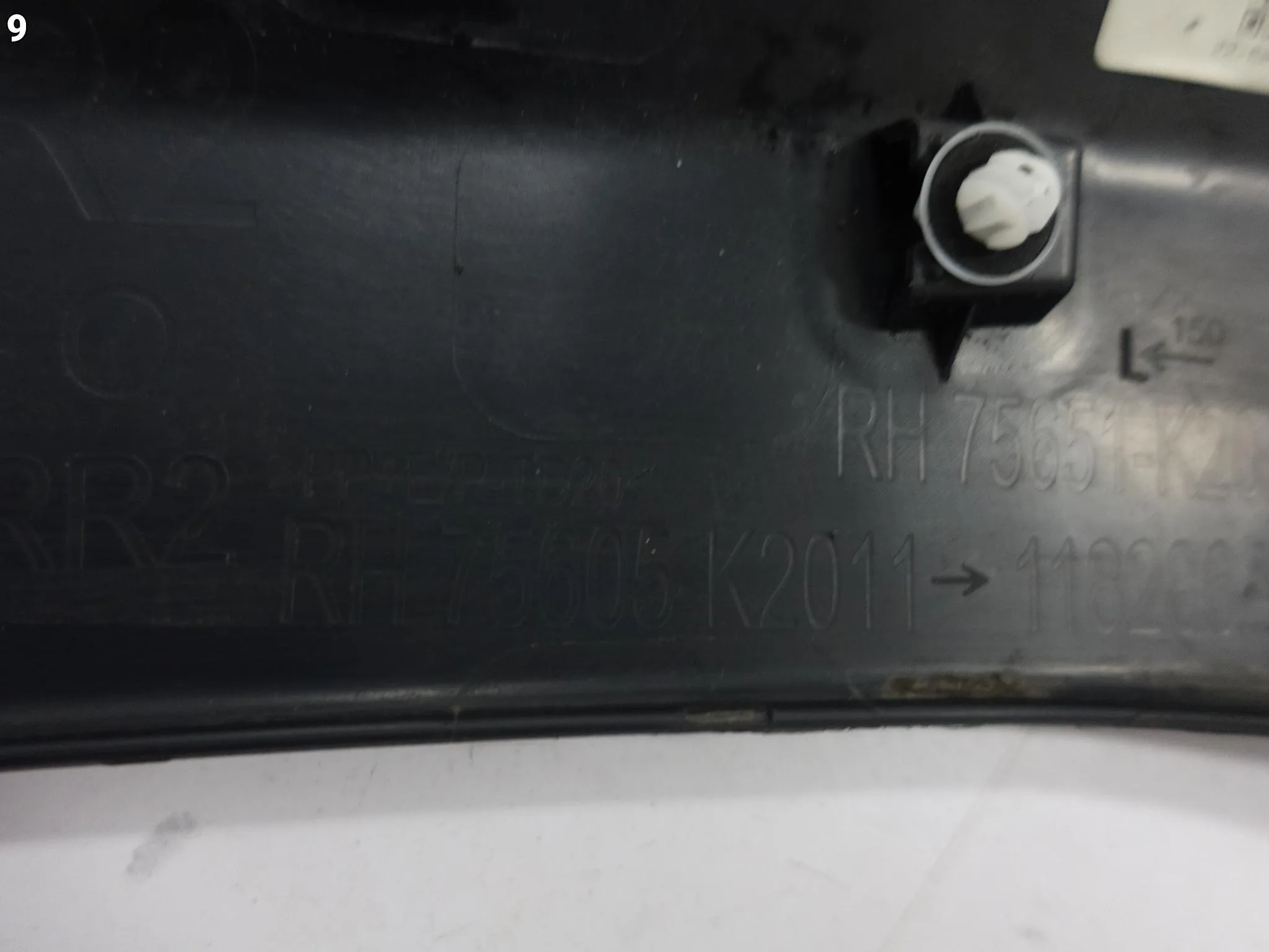 TOYOTA YARIS CROSS 20- LISTWA NAKŁADKA NA BŁOTNIK TYŁ PRAWA ORYGINALNA TOYOTA YARIS CROSS 20- LISTWA NAKŁADKA NA BŁOTNIK TYŁ PRAWA ORYGINALNA - obrazek 10