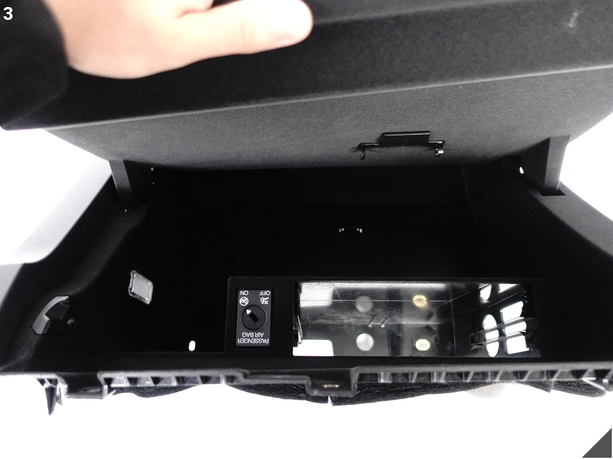 AUDI Q3 83A 83B F3 18-25 SCHOWEK PASAŻERA W KOKPIT DESKĘ 83B857035 SOUL 6PS 0b1e494b87df673e4bacd584218e004b