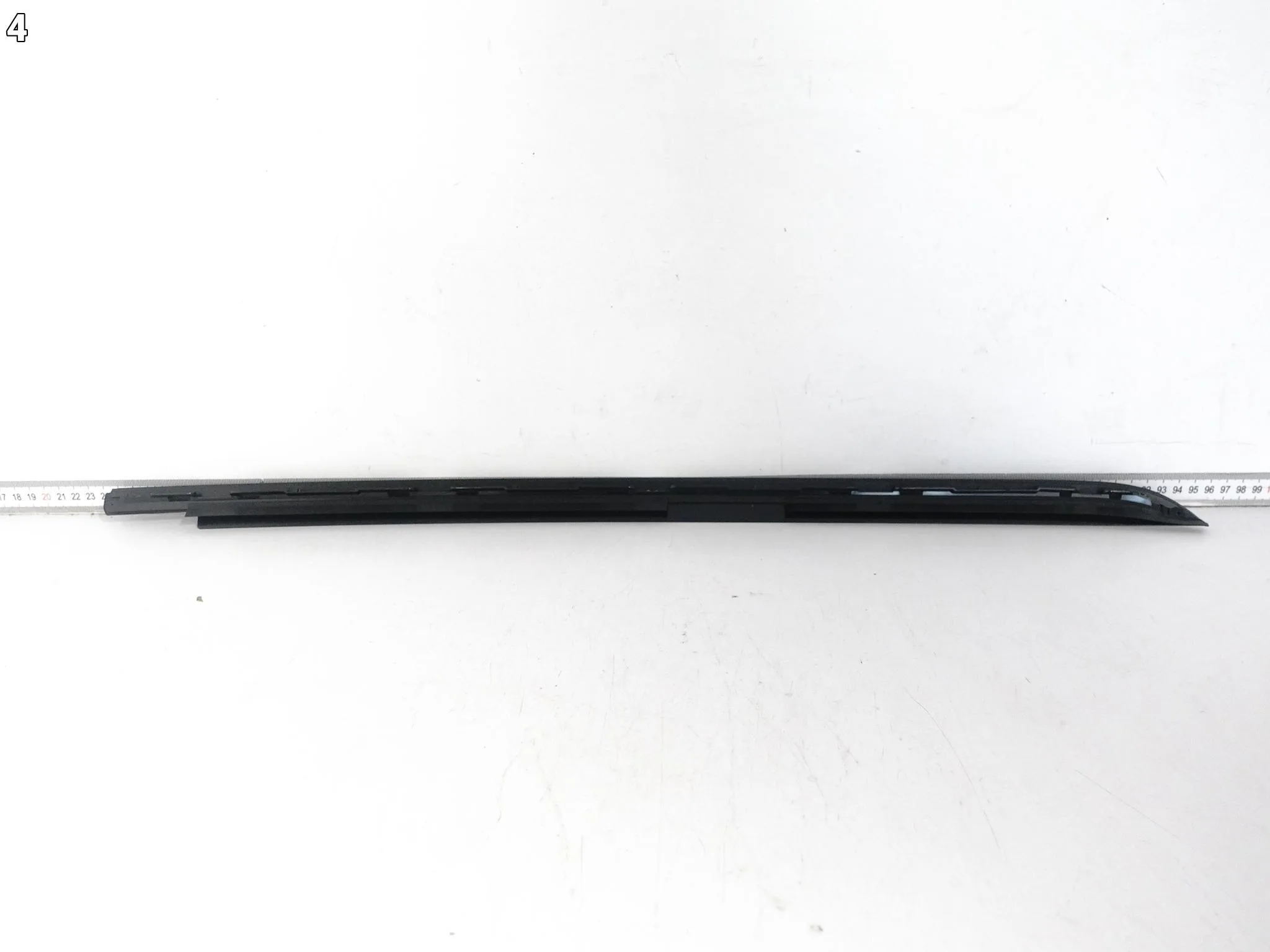 TOYOTA LAND CRUISER J250 ZX 1958 24- LISTWA USZCZELKA SZYBY CZOŁOWEJ LEWA TOYOTA LAND CRUISER J250 ZX 1958 24- LISTWA USZCZELKA SZYBY CZOŁOWEJ LEWA - obrazek 5