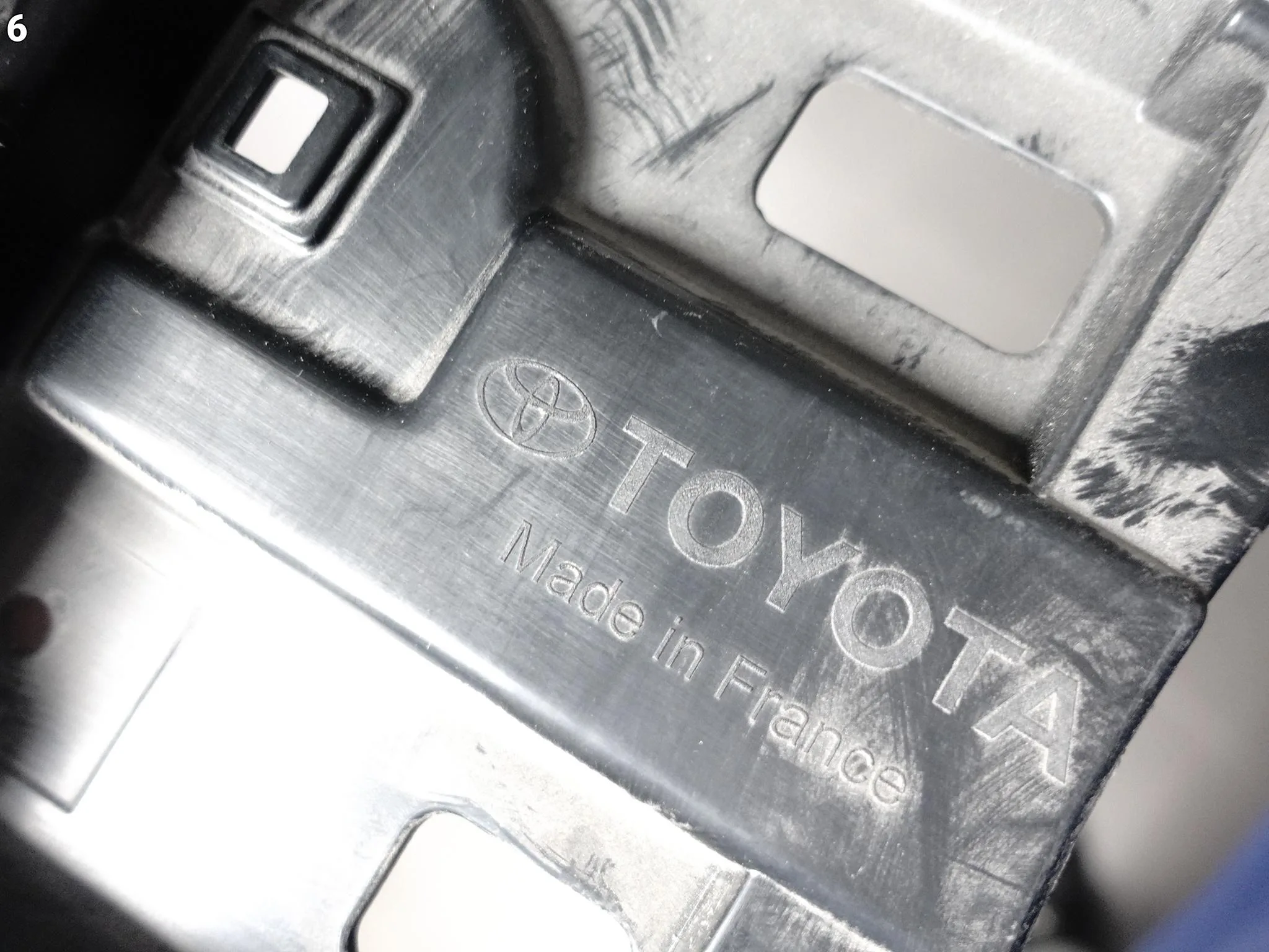 TOYOTA YARIS CROSS 20- OSŁONA PŁYTA PODŁOGA SPOILER POD ZDERZAK PRZÓD ORG 0d39db6aeb06b1431de63ba5b00e32b3