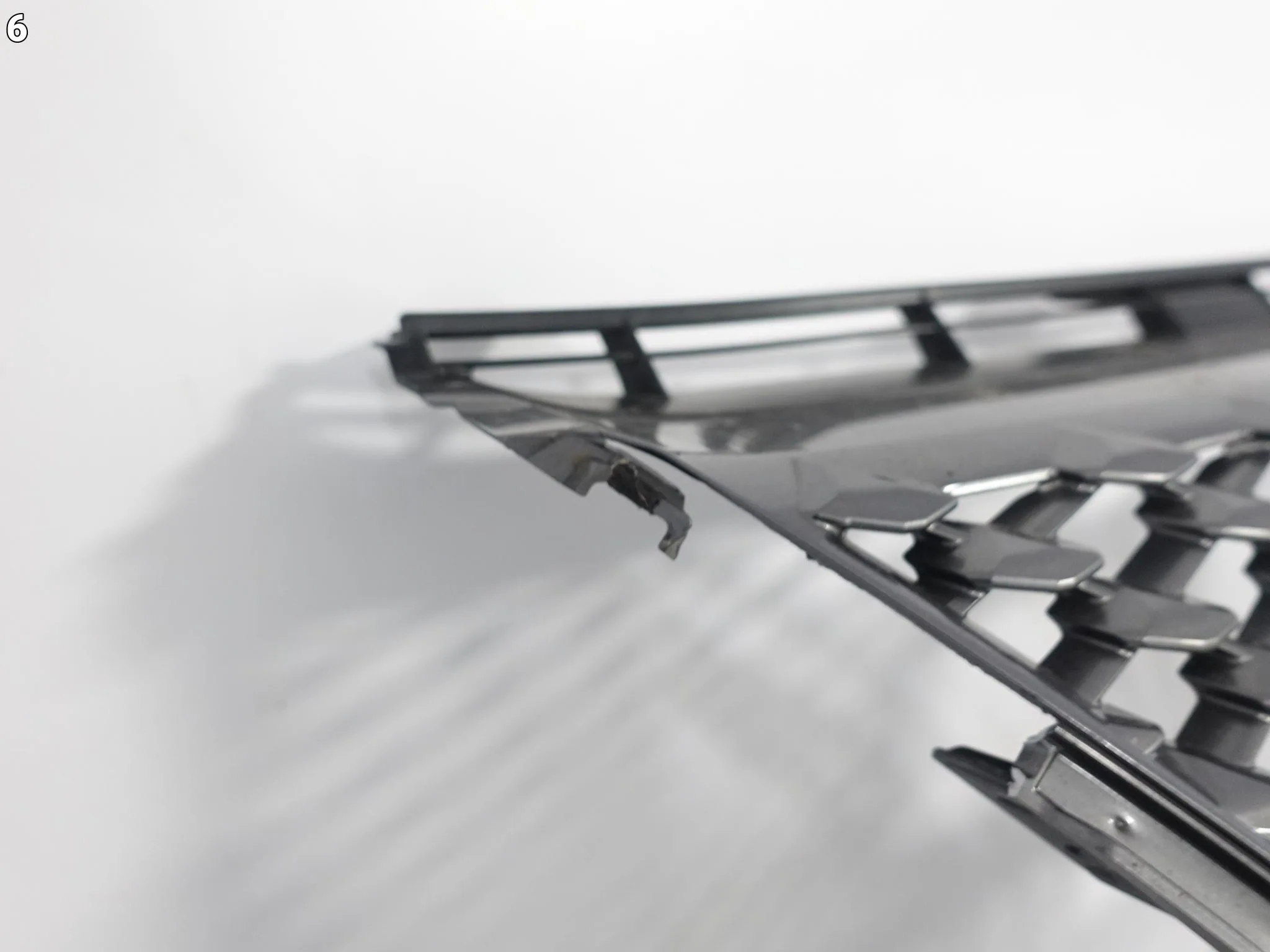LEXUS LC LC500H LC500 URZ100 Z100 17- GRILL ATRAPA KRATKA (USZKODZONY) 190781e6a07df151f765bf0428c83c2b