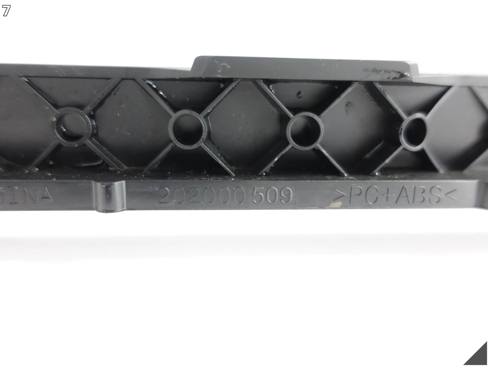 BMW 5 M5 F10 F11 LIFT LCI 13-17 RAMKA OSŁONA WYŚWIETLACZA MONITORA 10.25″ BMW 5 M5 F10 F11 LIFT LCI 13-17 RAMKA OSŁONA WYŚWIETLACZA MONITORA 10.25" - obrazek 8