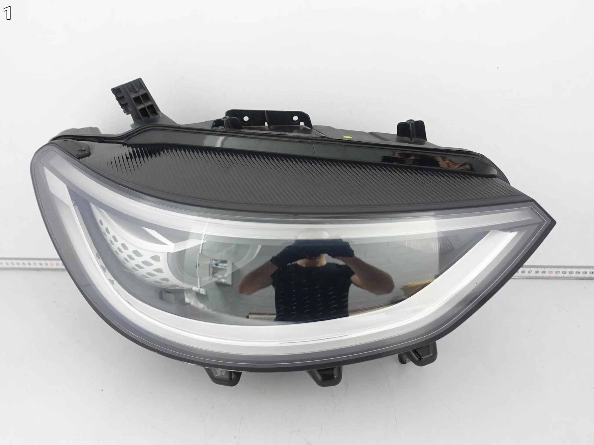 VW ID.3 ID3 10B E11 E12 19- LAMPA IQ.LIGHT FULL LED PRAWA PRZÓD EUROPA 32bccb9fc535177283e32991b29c53b3