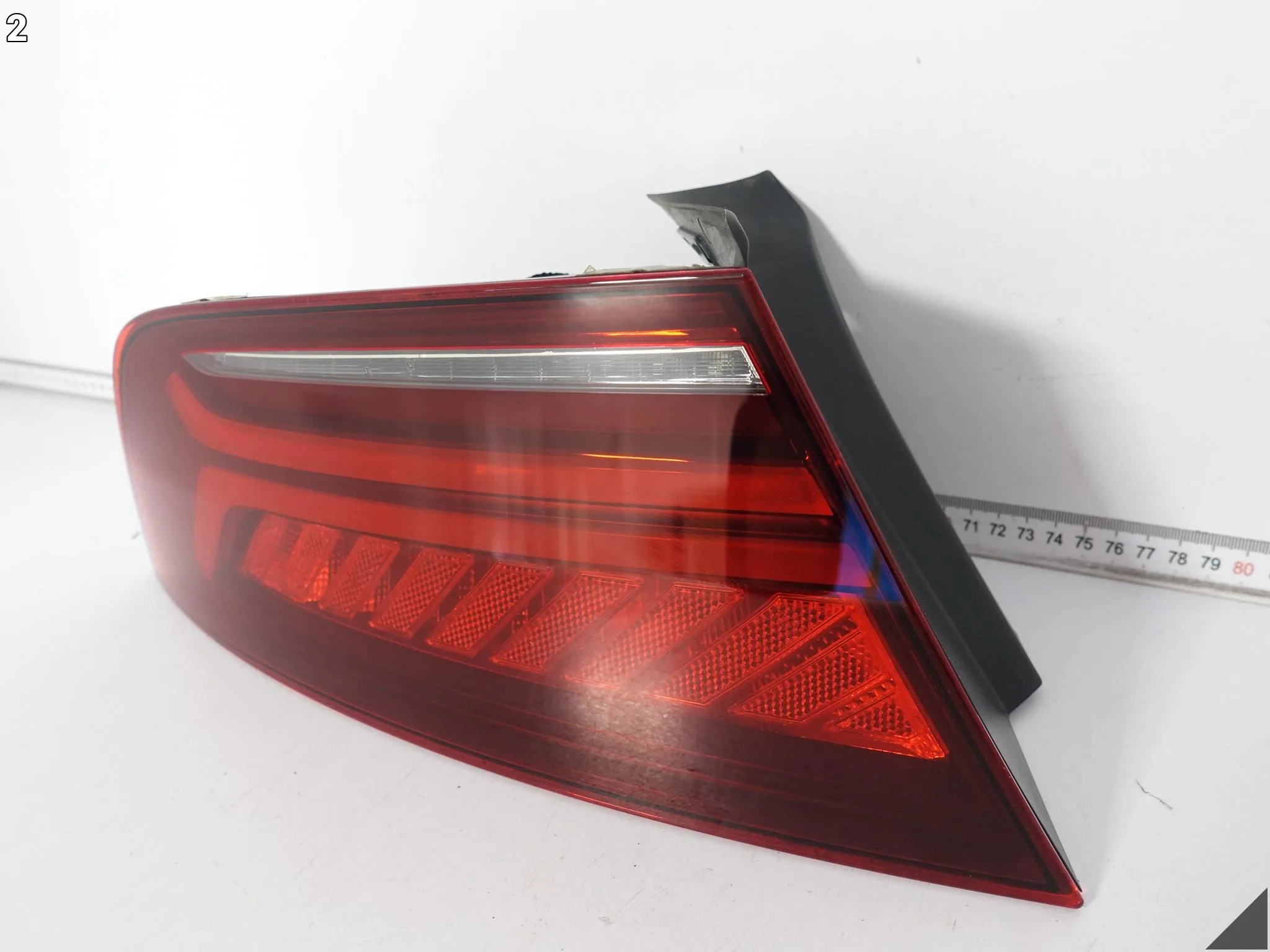 AUDI A7 S7 RS7 4G8 C7 LIFT 14-18 MATRIX LAMPA LED W BŁOTNIK LEWA TYŁ EU AUDI A7 S7 RS7 4G8 C7 LIFT 14-18 MATRIX LAMPA LED W BŁOTNIK LEWA TYŁ EU - obrazek 3