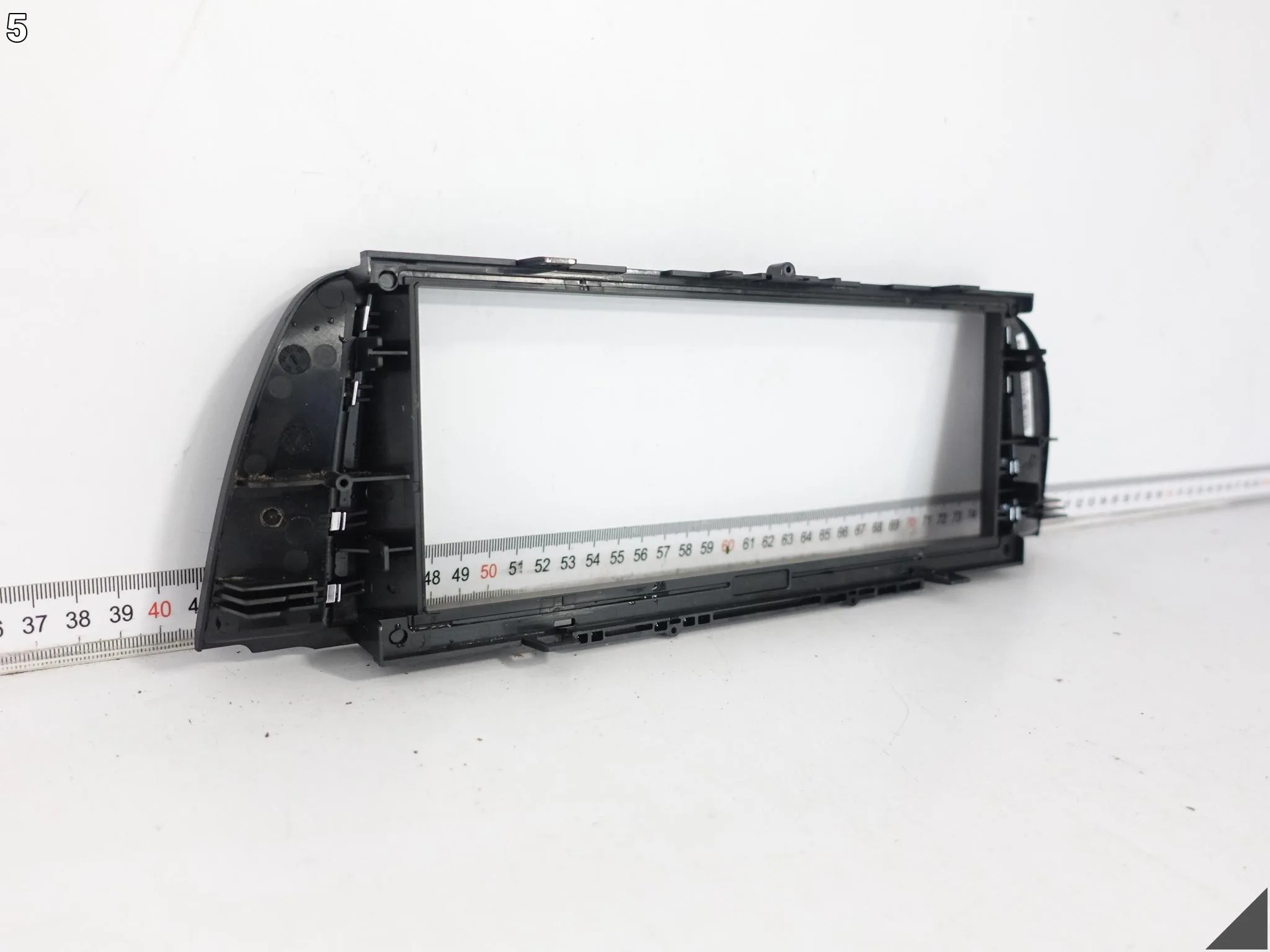 BMW 5 M5 F10 F11 LIFT LCI 13-17 RAMKA OSŁONA WYŚWIETLACZA MONITORA 10.25″ BMW 5 M5 F10 F11 LIFT LCI 13-17 RAMKA OSŁONA WYŚWIETLACZA MONITORA 10.25" - obrazek 6