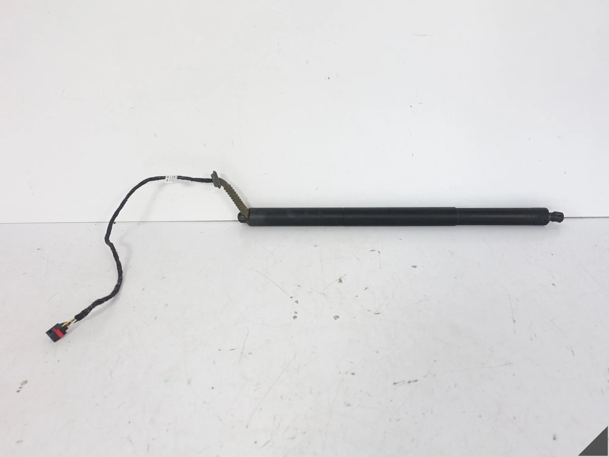 AUDI Q3 8U0 LIFT 11-18 SIŁOWNIK TELESKOP ELEKTRYCZNY KLAPA BAGAŻNIKA 0d44821ee5eea4c1bbbdbe3e325160c4
