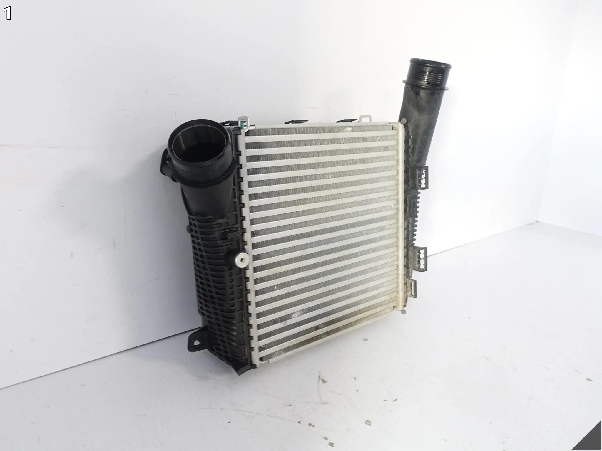 PORSCHE PANAMERA 3 III G3 972 976 23- CHŁODNICA POWIETRZA INTERCOOLER LEWY PORSCHE PANAMERA 3 III G3 972 976 23- CHŁODNICA POWIETRZA INTERCOOLER LEWY - obrazek 2