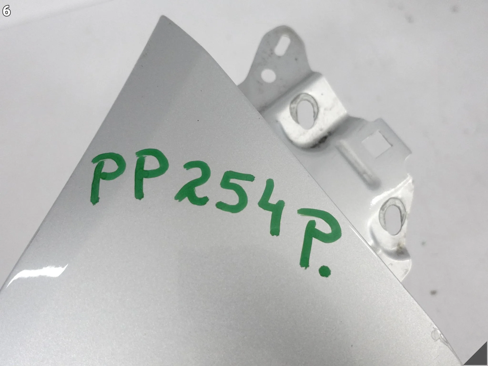 OPEL CORSA E V (5 GENERACJA) 14-19 BŁOTNIK FENDER PRAWY PRZÓD B.ŁADNY OPEL CORSA E V (5 GENERACJA) 14-19 BŁOTNIK FENDER PRAWY PRZÓD B.ŁADNY