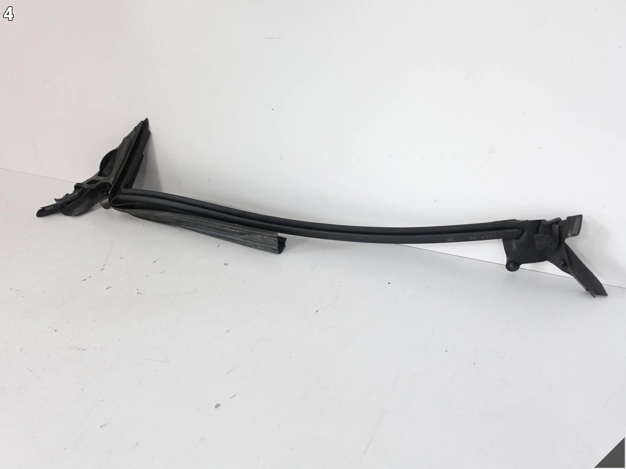 AUDI A7 S7 RS7 4G8 C7 10-18 USZCZELKA OTWORU OKIENNEGO DRZWI LEWA PRZÓD 51d790f2dffd0152072144b59bf8ec58
