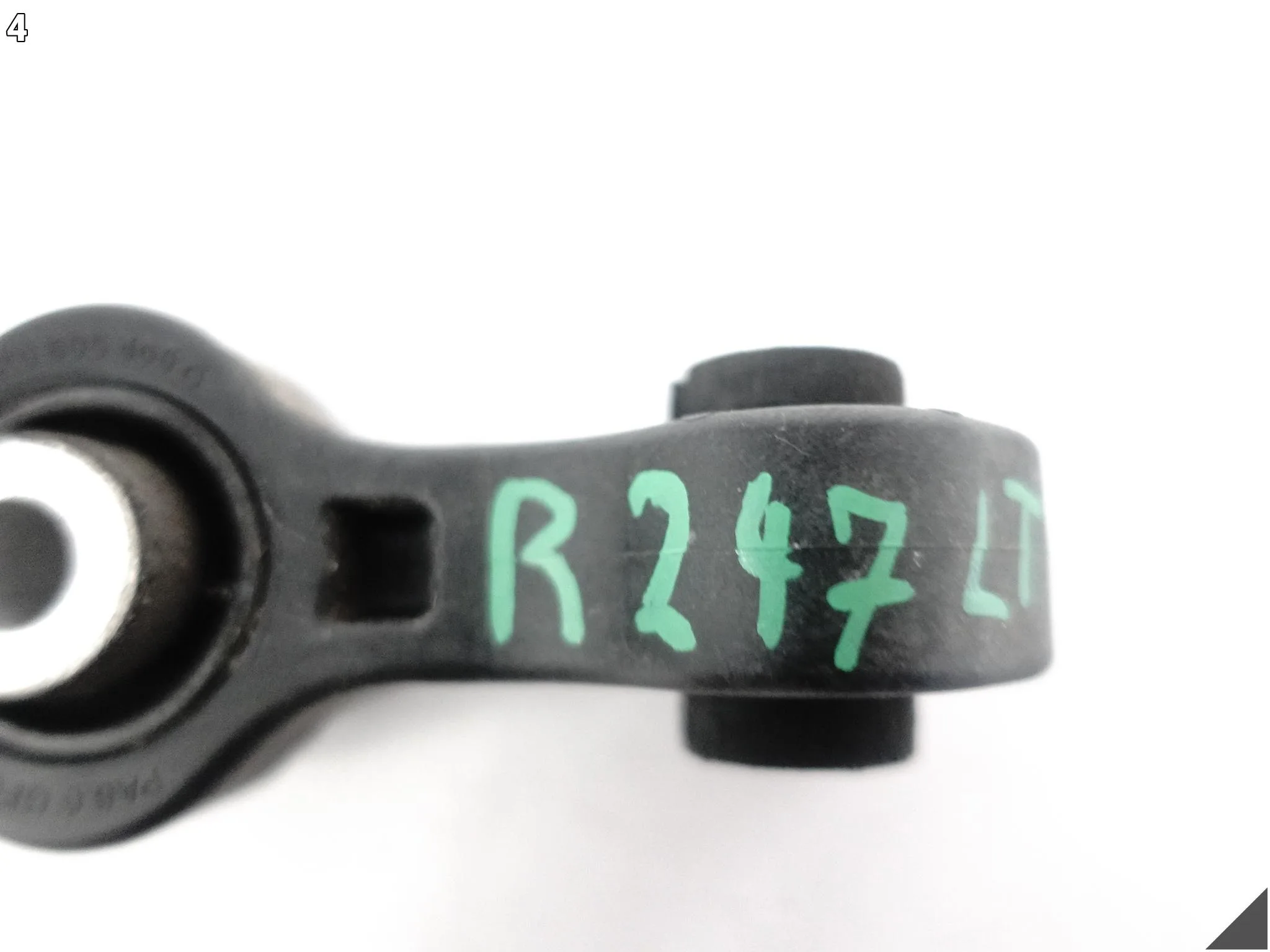 AUDI A7 4G8 A6 4G0 A5 S5 8T0 A4 8K0 ŁĄCZNIK WSPORNIK STABILIZATORA TYŁ L=R AUDI A7 4G8 A6 4G0 A5 S5 8T0 A4 8K0 ŁĄCZNIK WSPORNIK STABILIZATORA TYŁ L=R - obrazek 5