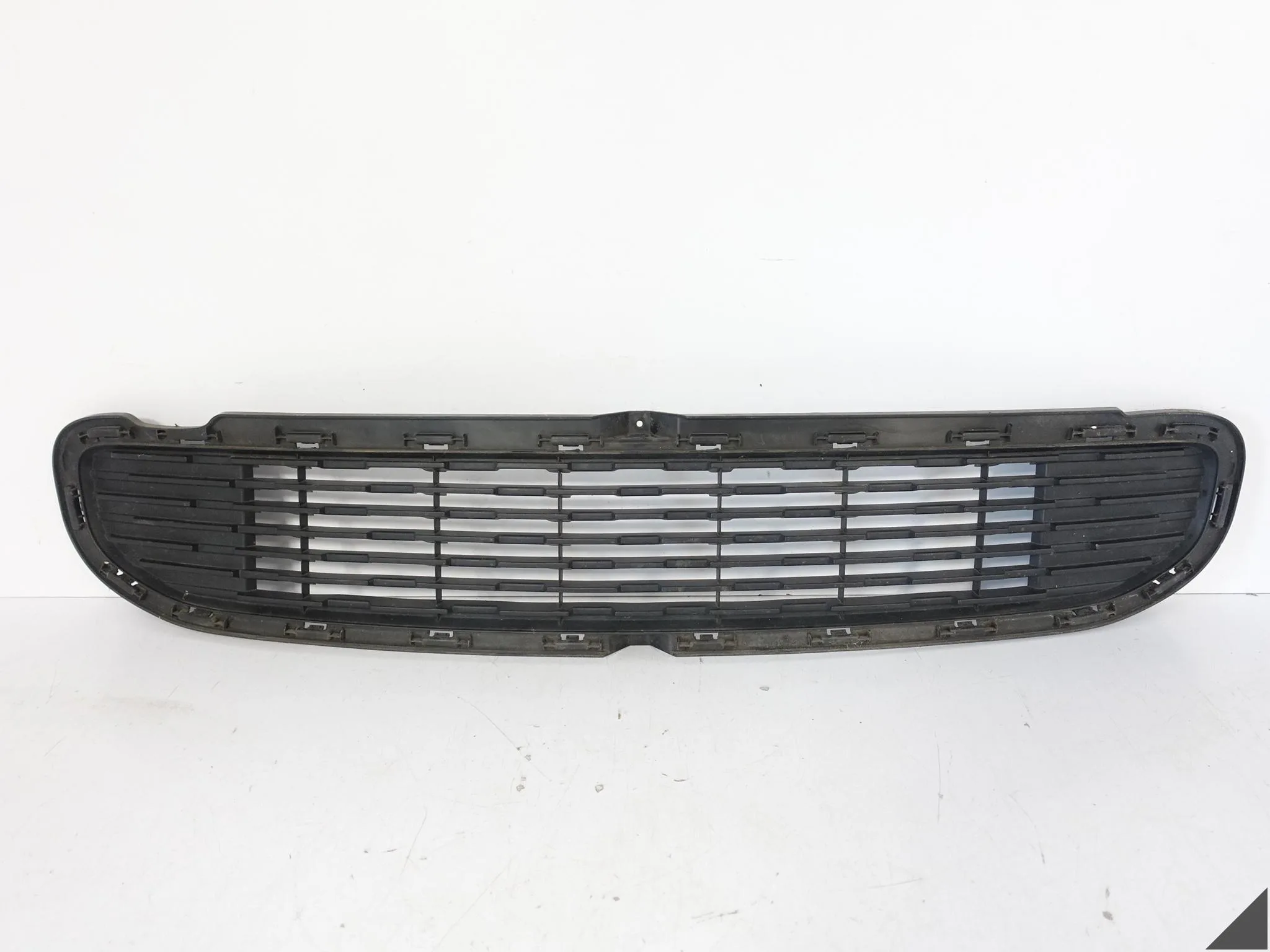 RENAULT TWINGO III (3 GENERACJA) 18-24 LIFT ATRAPA KRATKA ŚRODKOWA DOLNA 54b39b86098e31671dfa8bfe081e0e6e