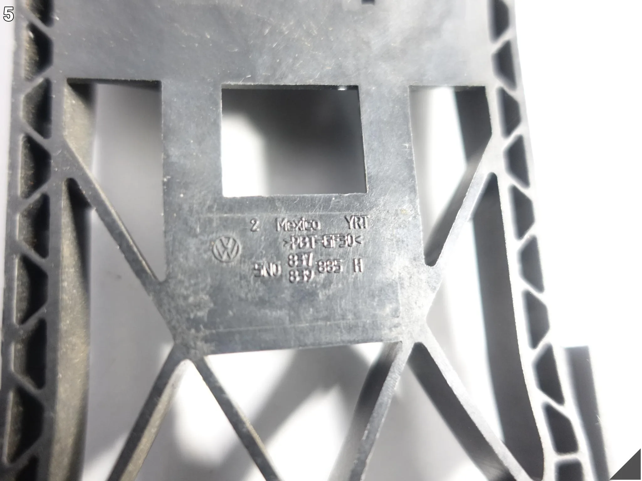 SEAT LEON III IBIZA SKODA CITIGO VW POLO TIGUAN WSPORNIK KLAMKI LEWY PRZÓD 1a5ebfb164de4db32c3546b861e089fb