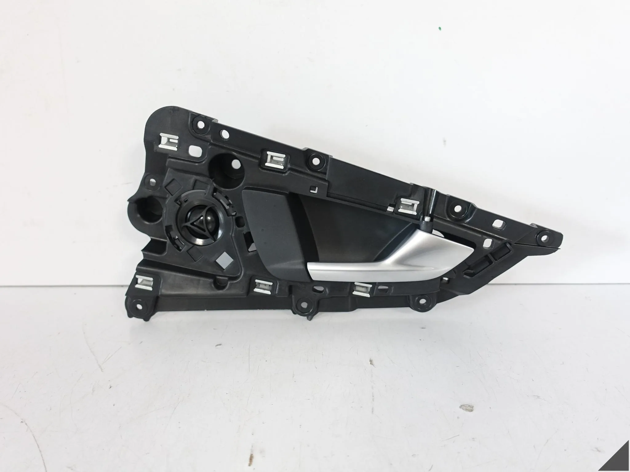 AUDI A7 S7 RS7 C7 4G8 10-18 KLAMKA DRZWI UCHWYT MECHANIZM PRAWA TYŁ CHROM 18ef9ffb0438bafc3d61ccc5110285c6