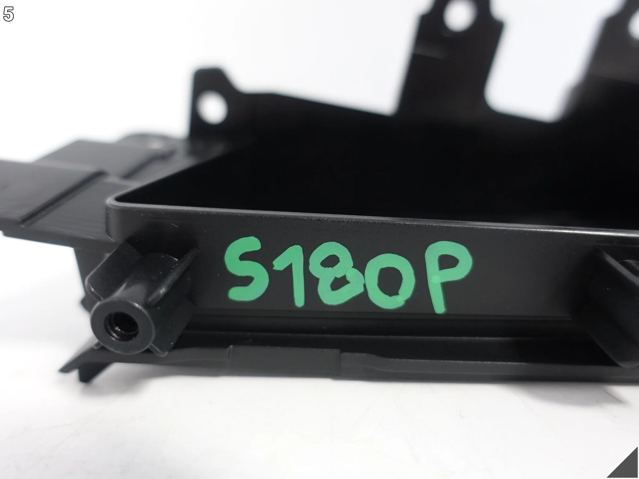 AUDI Q3 83A 83C F3 18-25 PANEL STEROWANIA SZYBY OBUDOWA DRZWI TYŁ LEWY 6ad48b43d27c0b95756eec4b0e2648ce