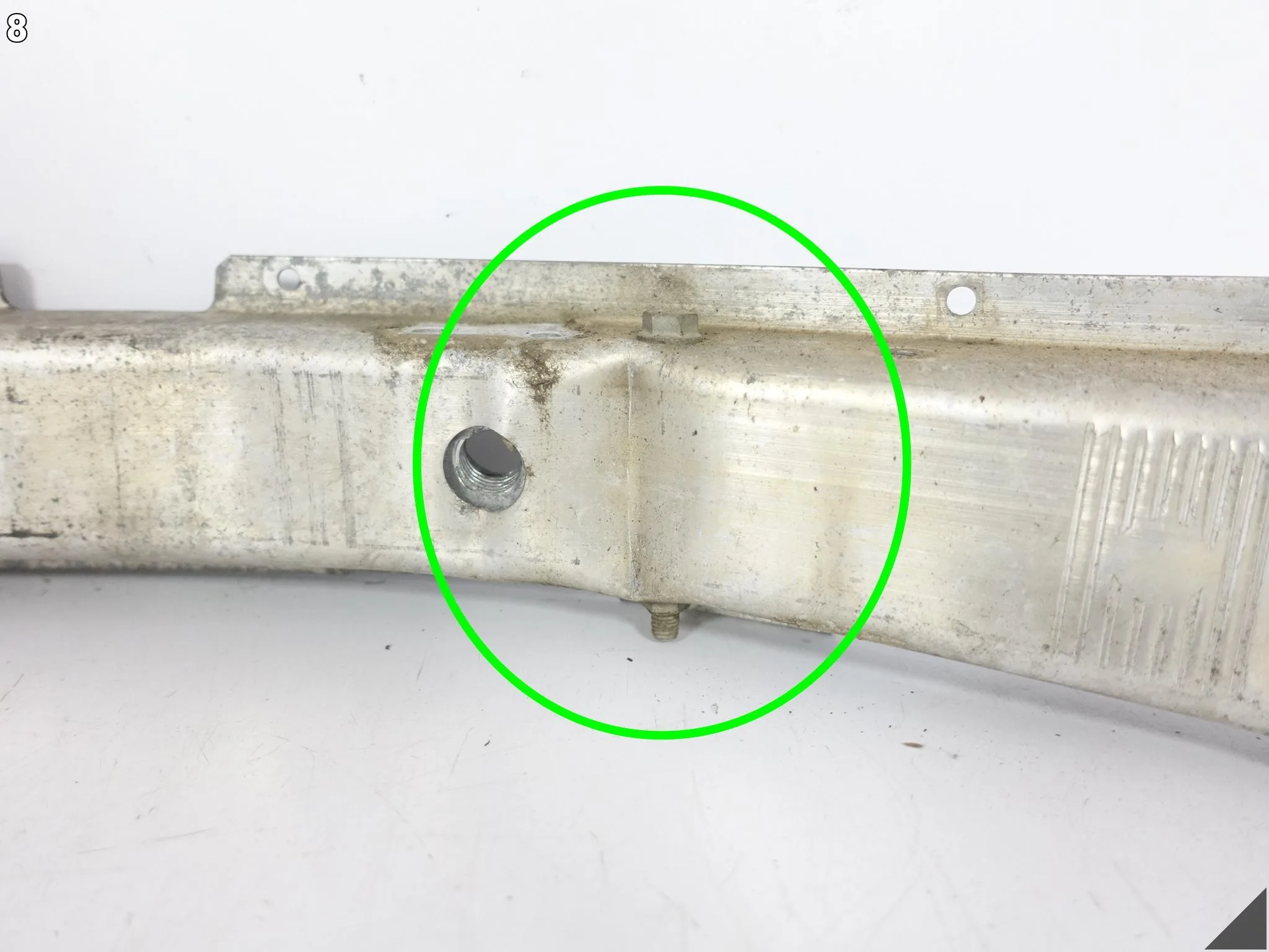 BMW 5 F10 F11 LCI 10-17 BELKA WSPORNIK WZMOCNIENIE PAS W ZDERZAK PRZÓD 55d959780ced0d8d5ff44483ca4458c8