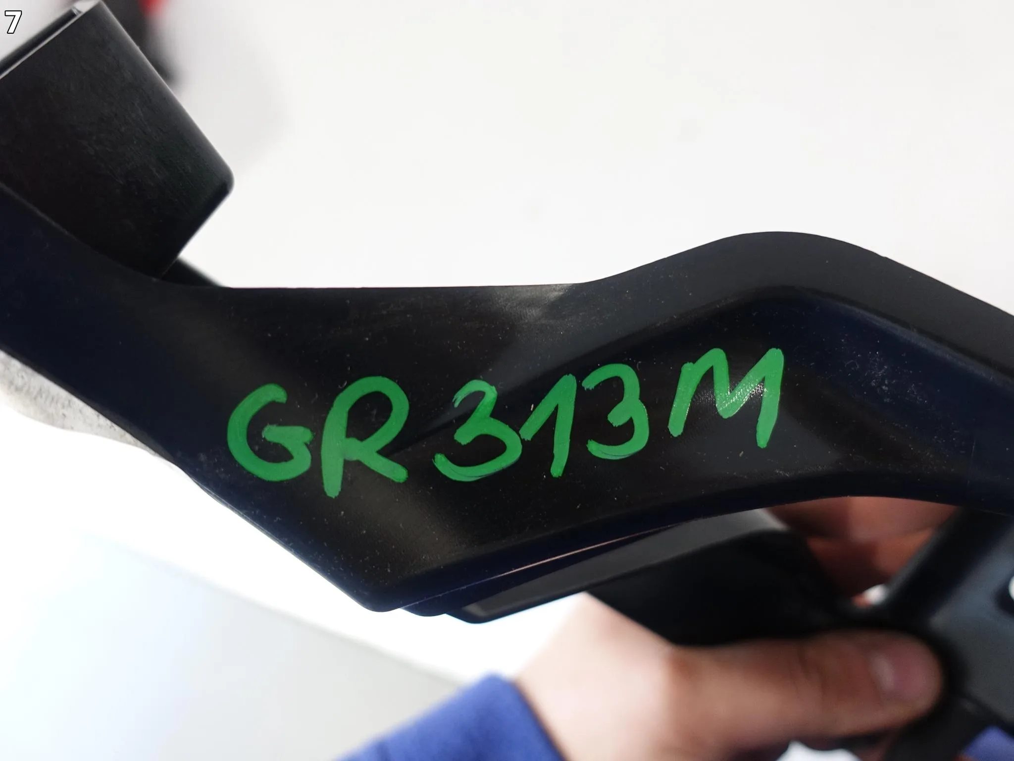 MERCEDES GLE W167 BASIC LIFT 19- ŚLIZG MOCOWANIE W ZDERZAK TYŁ PRAWY 1592562977462ebea2ad3315ea1ecfb6